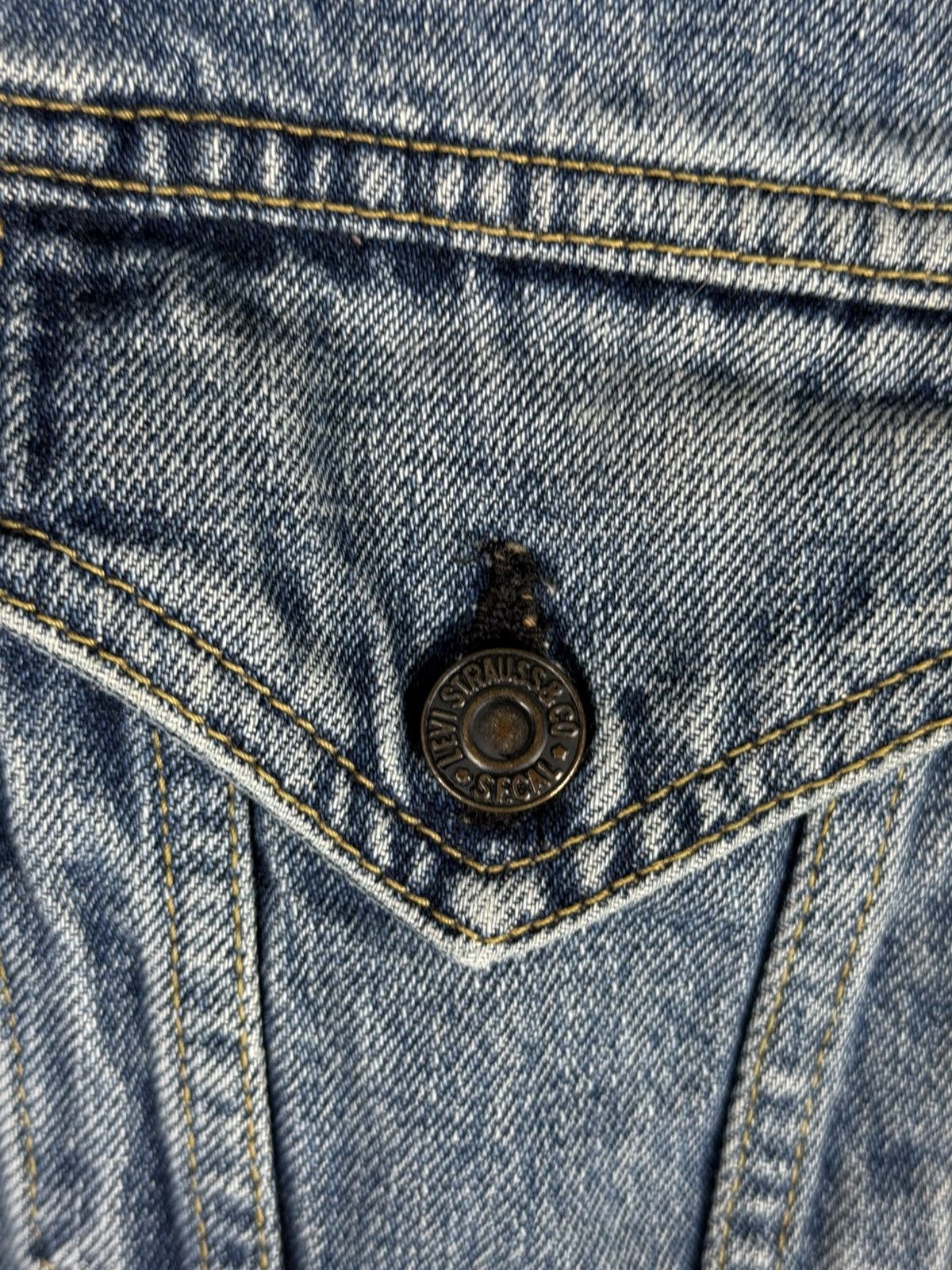 Levi's Vintage Clothing Levi’s 71557-02 Mens Vintage 1994 Big E Denim Jacket Japan Size US M / EU 48-50 / 2 - 5 Thumbnail