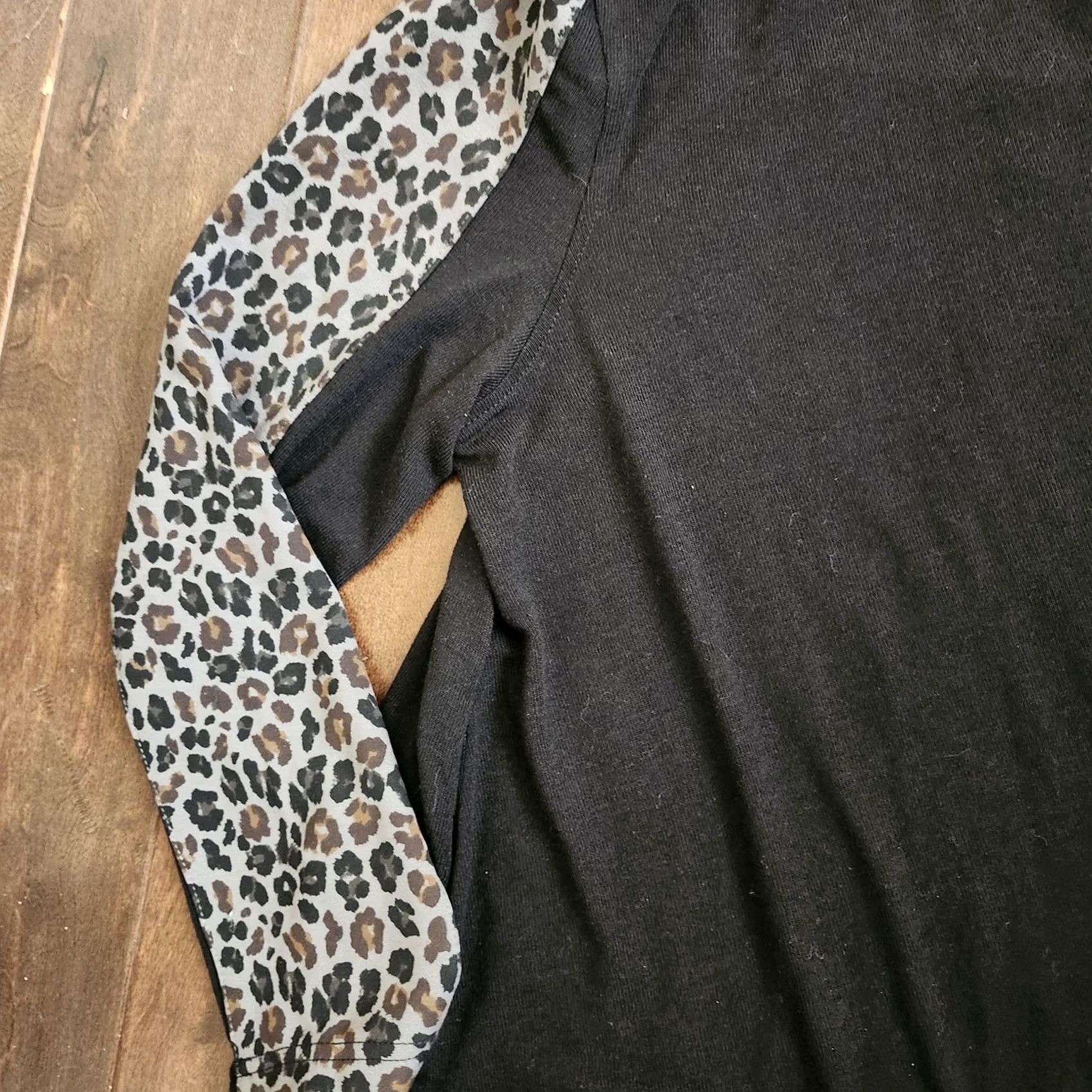 Vintage DG2 Diane Gilman Black Snake Knit Drape-Front Easy Jacket L Womens Regular Zip KnIT Solid Snake Casual Party/Cocktail Travel 90s? Size L / US 10 / IT 46 - 7 Thumbnail