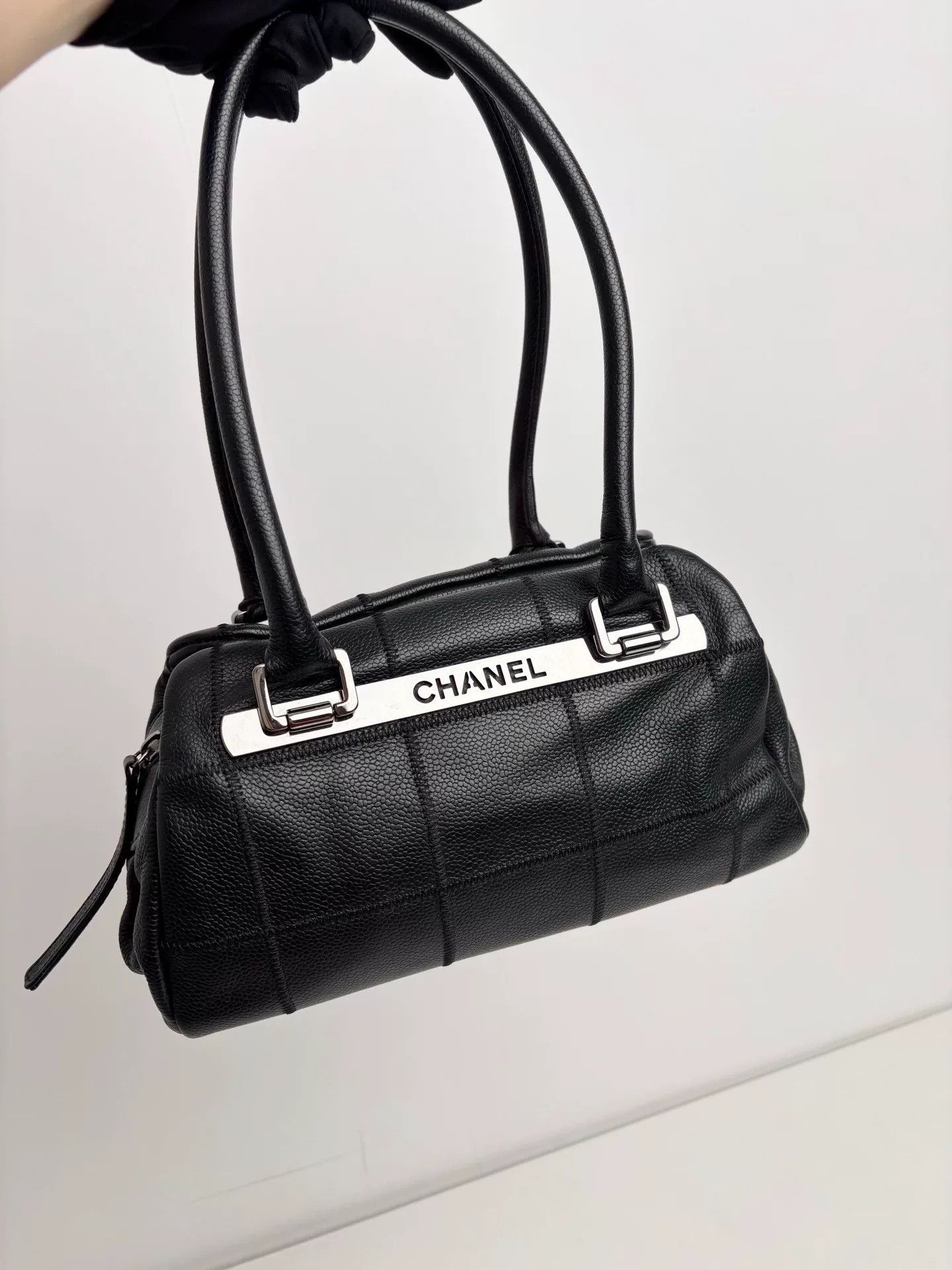 Chanel Pre-loved Bag Very good condition Size ONE SIZE - 1 Thumbnail