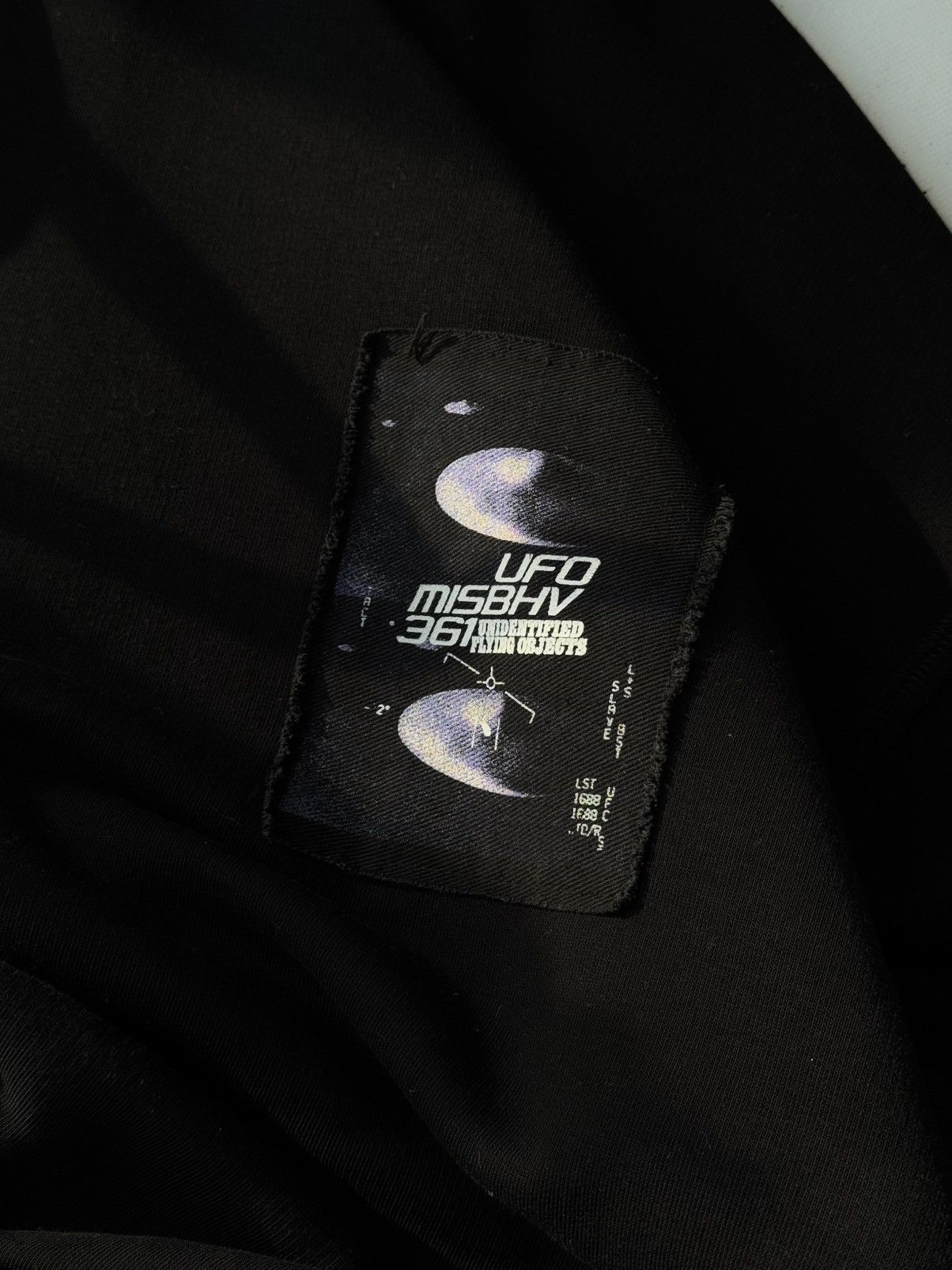 Misbhv MISBHV x UFO Print Boxy Fit Hoodie Distressed Type Hoodie Size US M / EU 48-50 / 2 - 18 Thumbnail