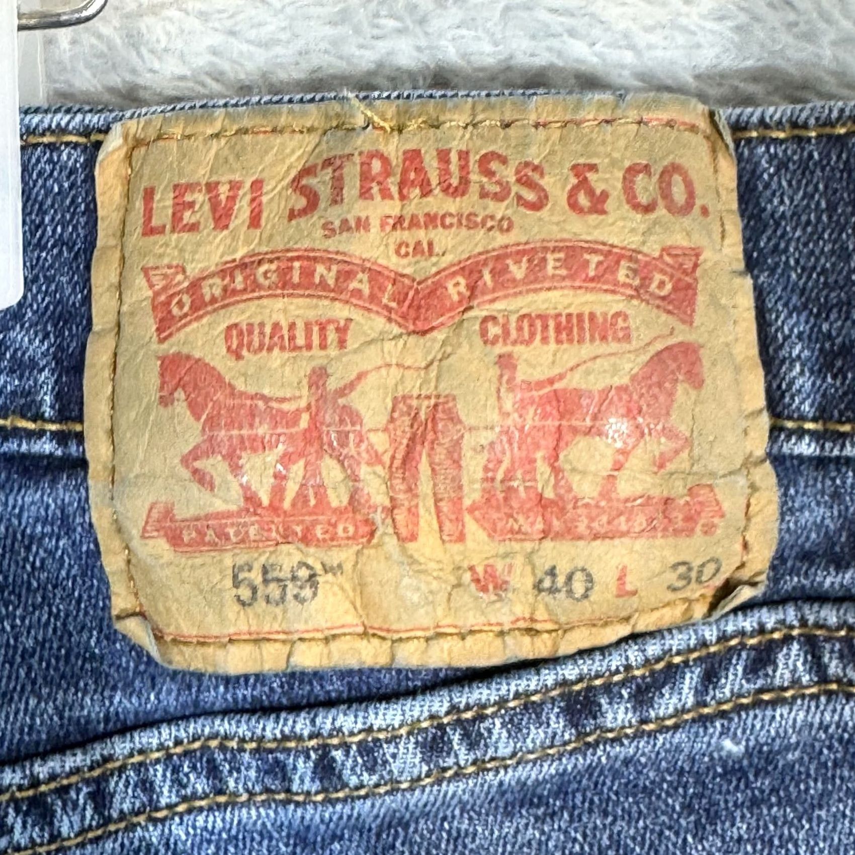 Levi's Levi's 559 Jeans Mens 40x30 Blue Straight Leg Denim Whiskering Frayed Hem Zip Fly Size US 40 / EU 56 - 3 Thumbnail