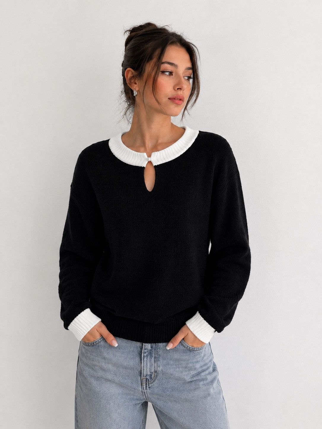 Chanel Chanel Paris Women’s Black/White Knit Rare Sweater Size XS / US 0-2 / IT 36-38 - 1 Thumbnail