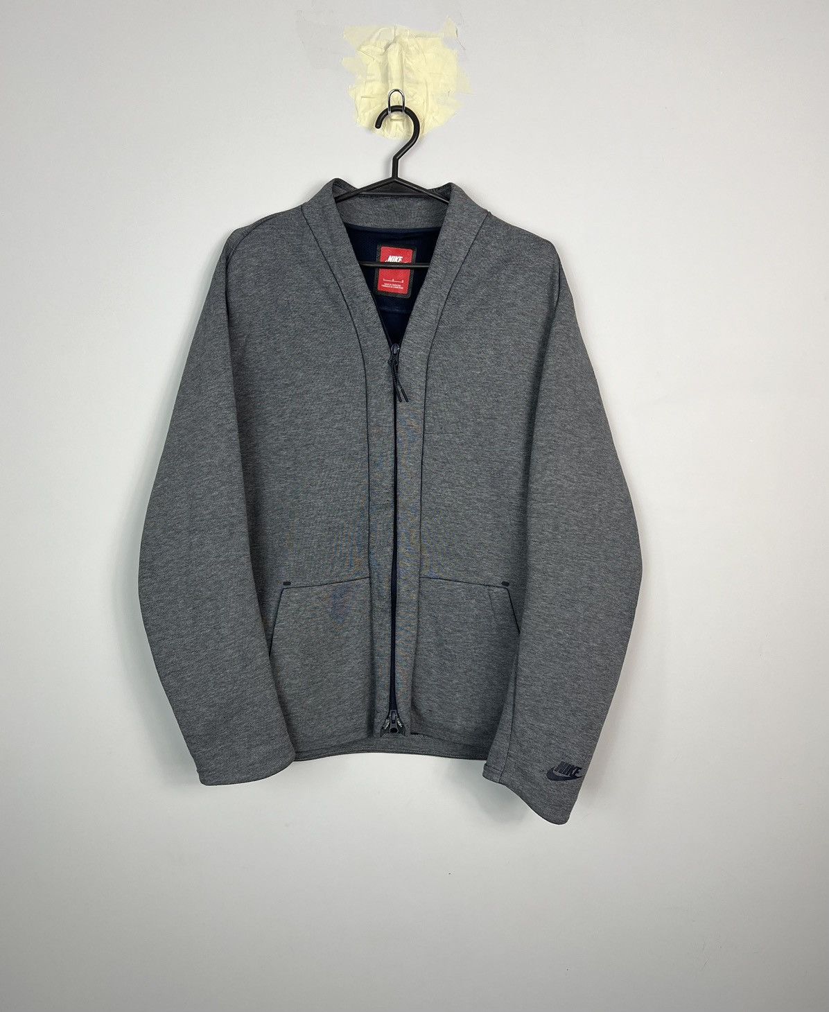 Nike Sweatshirt Nike Tech Fleece Zipped Logo Size US L / EU 52-54 / 3 - 1 Thumbnail