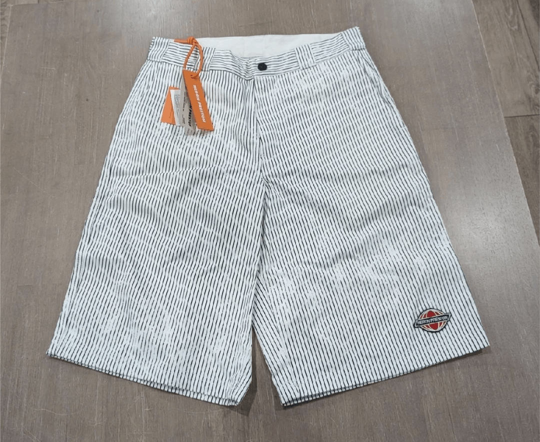 Heron Preston HERON PRESTON Striped Canvas Shorts Black/White Small Size US 30 / EU 46 - 1 Thumbnail
