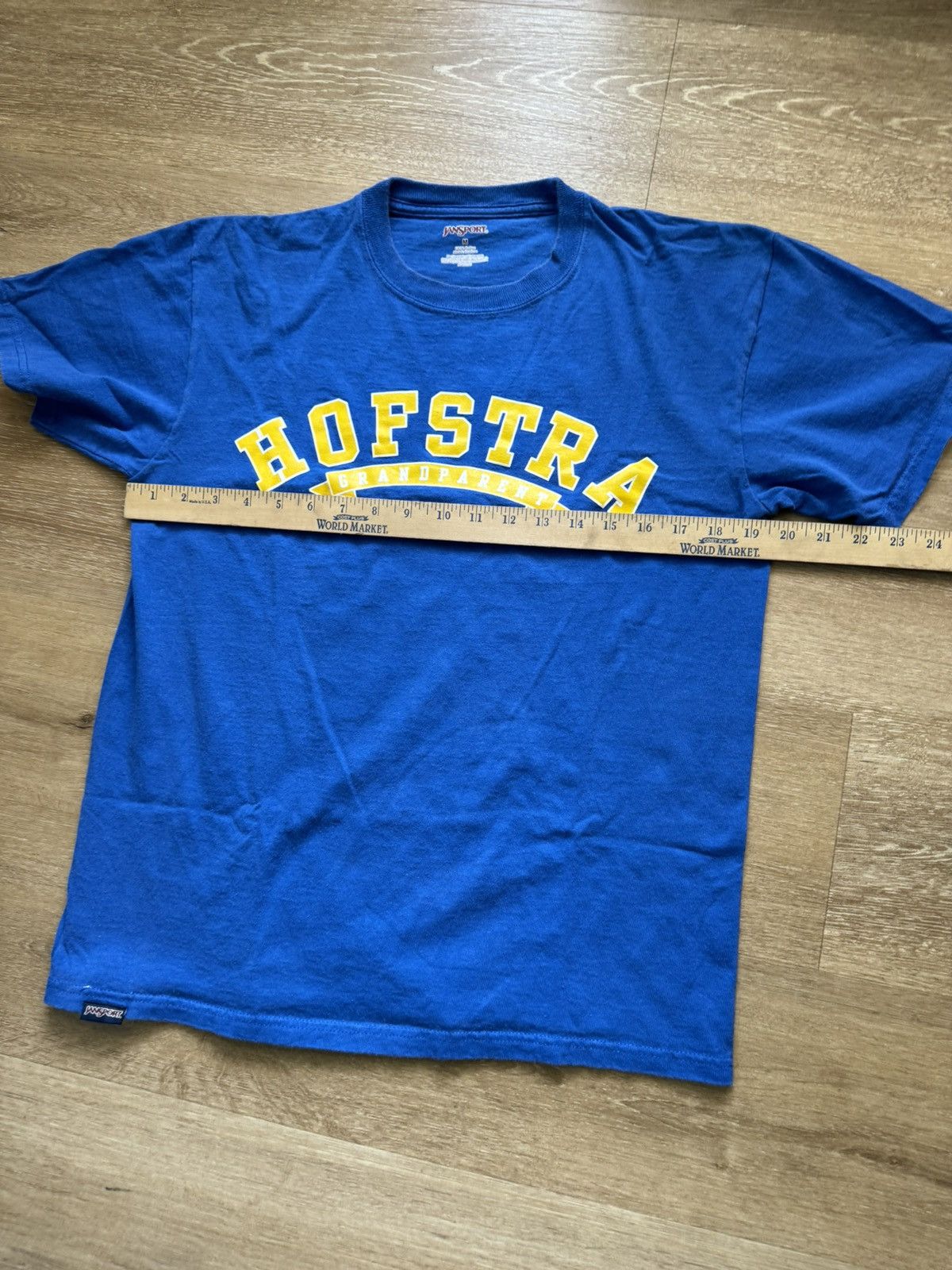 Other 2000s ‘HOFSTRA GRANDPARENT’ Jansport Arc Logo Tee Size US M / EU 48-50 / 2 - 10 Thumbnail