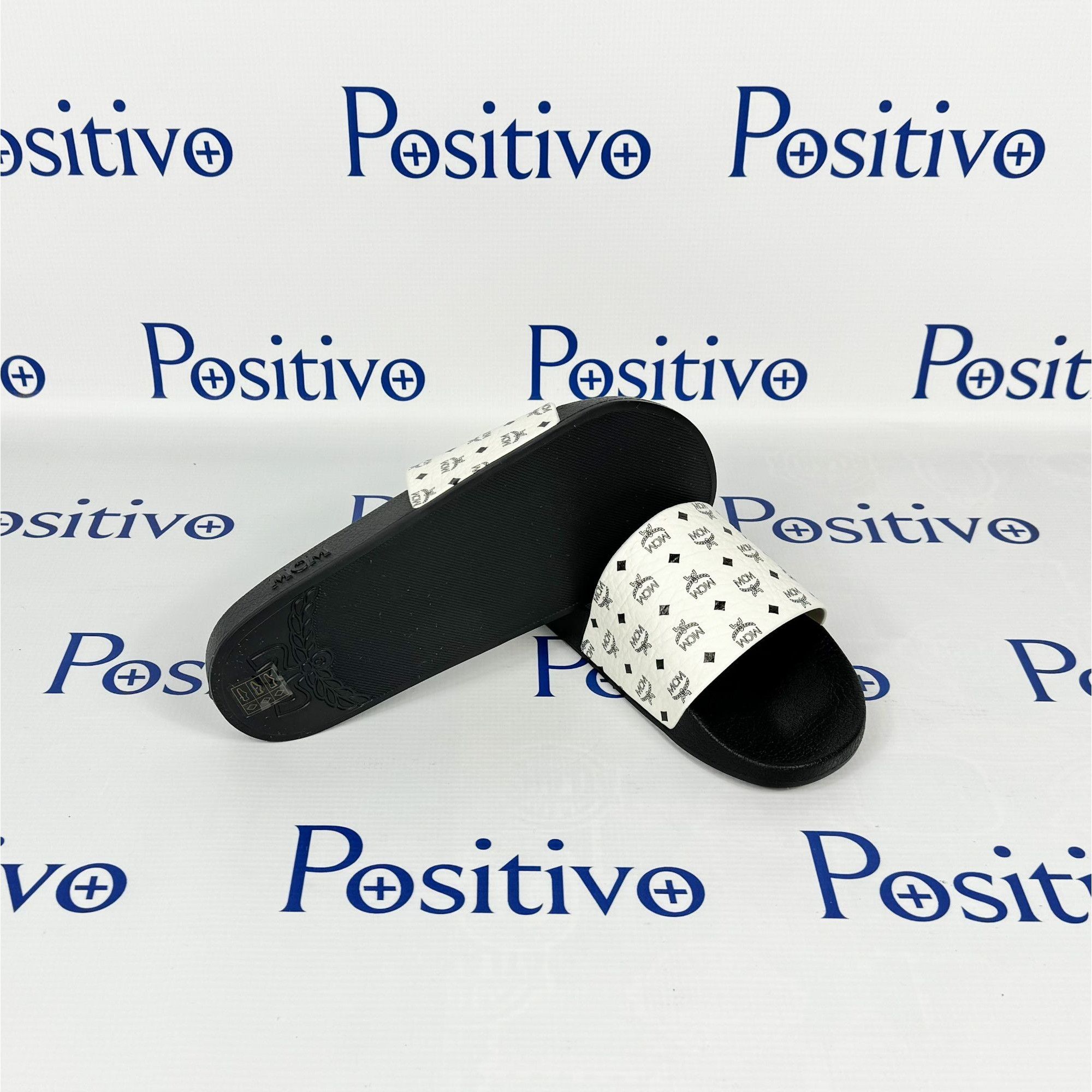 MCM MCM White/Black Monogram Print Rubber Slides US 12 EU 45 Size US 12 / EU 45 - 5 Thumbnail