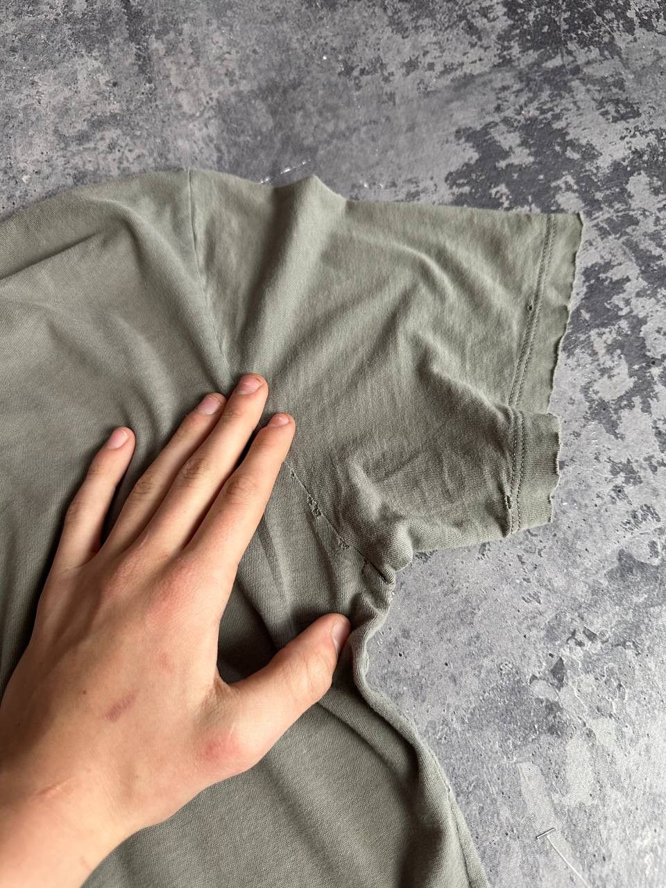 Versace Versace Gray Logo T-Shirt Distressed Size US M / EU 48-50 / 2 - 13 Thumbnail