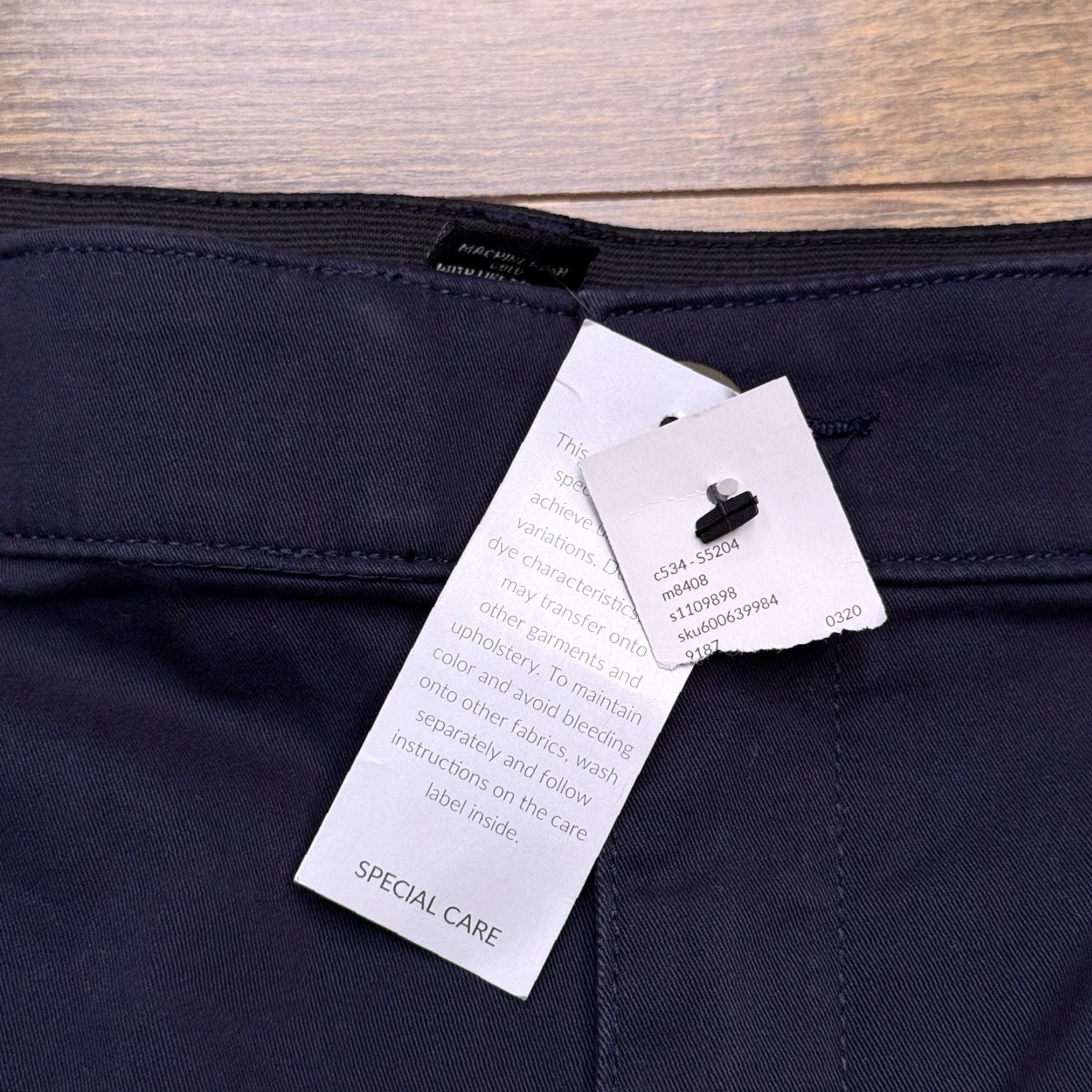 Vintage Lane Bryant Chino Shorts Womens 18 Navy High Rise Stretch Elastic Waist Casual Slim? (Note: original may not include all elements) Size 40" / US 18 - 6 Thumbnail
