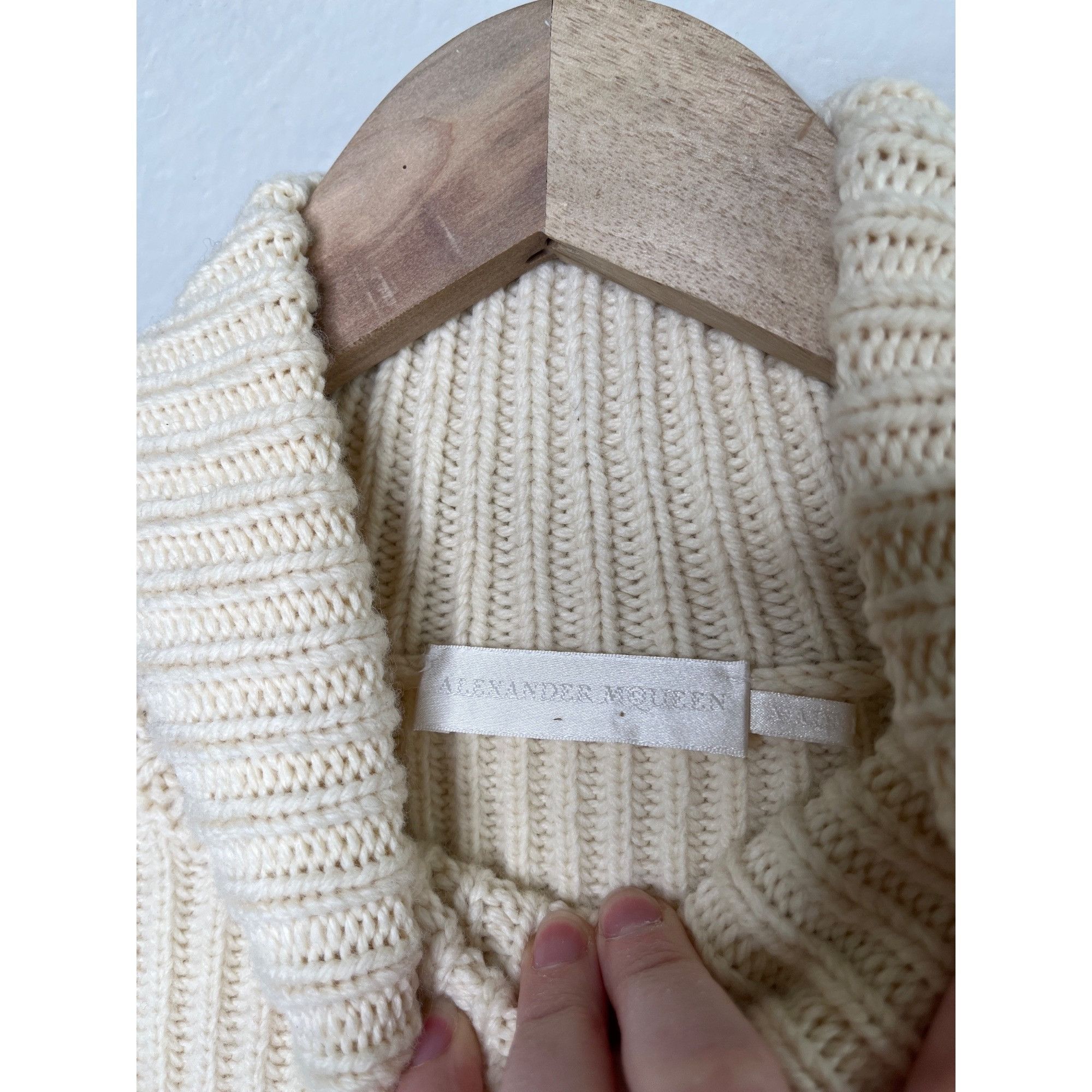 Alexander McQueen Alexander McQueen Mens Cream Ribbed Knit Wool Sweater Size US M / EU 48-50 / 2 - 4 Thumbnail