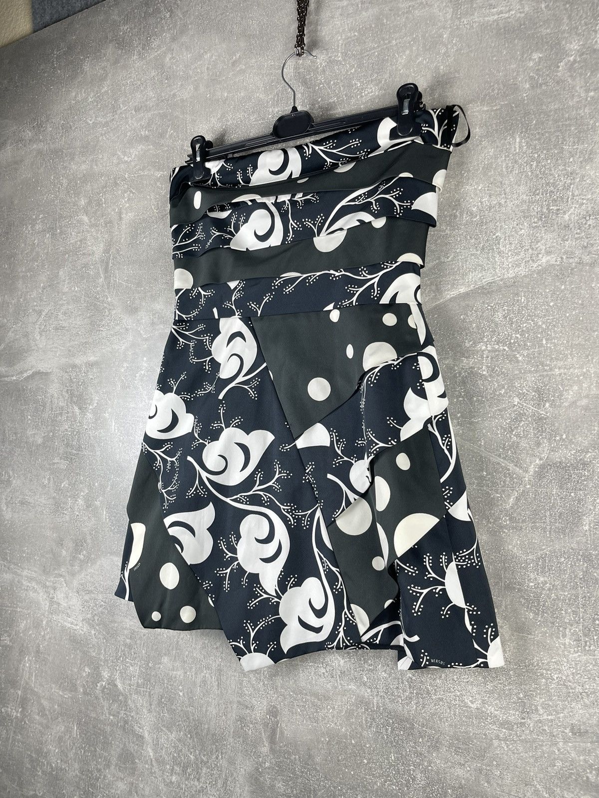Versus Versace Versus Versace 2000s Black White Draped Floral Mini Dress Size M / US 6-8 / IT 42-44 - 9 Thumbnail