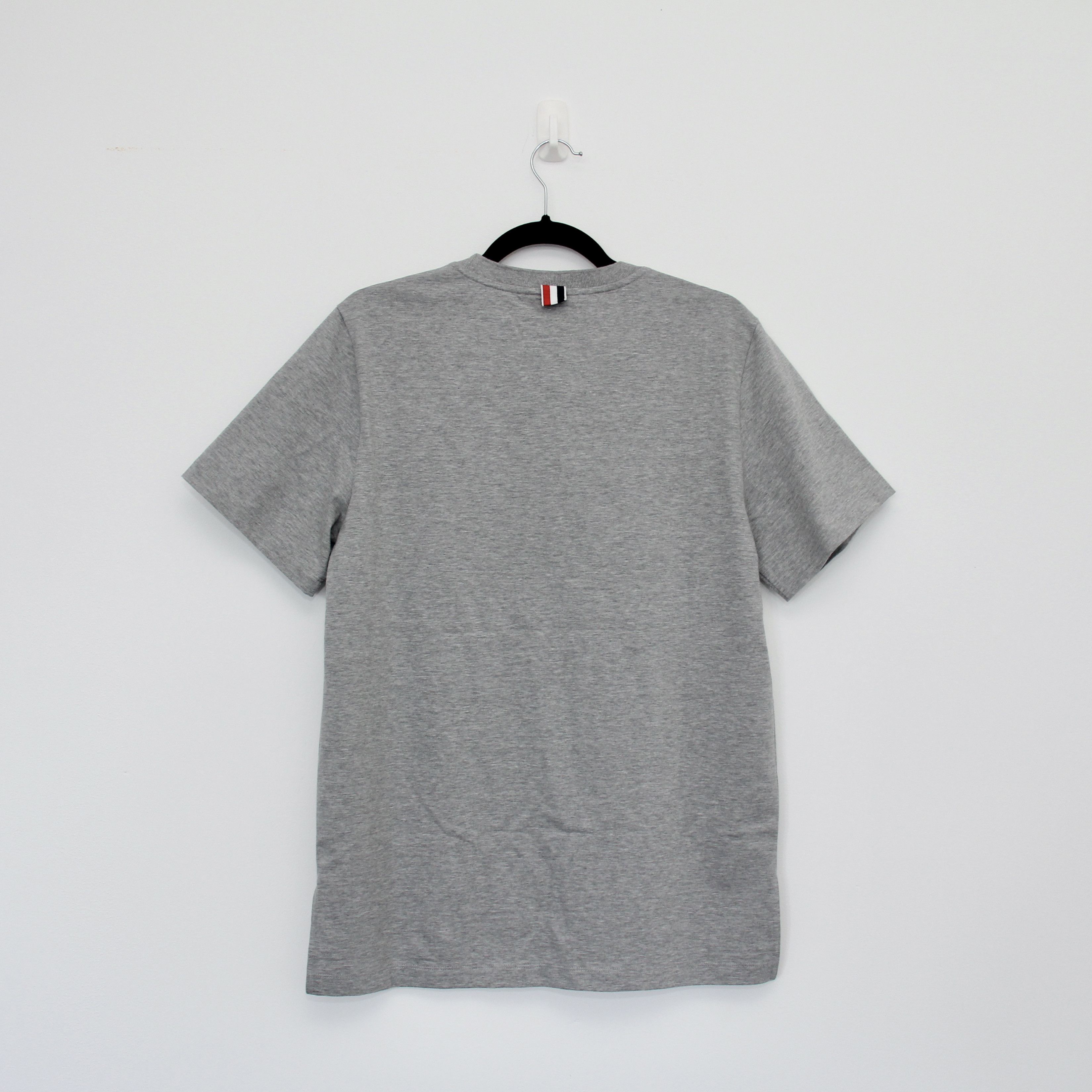 Thom Browne Thom Browne Split Hem Logo-patch short-sleeved T-shirt Size US S / EU 44-46 / 1 - 5 Thumbnail