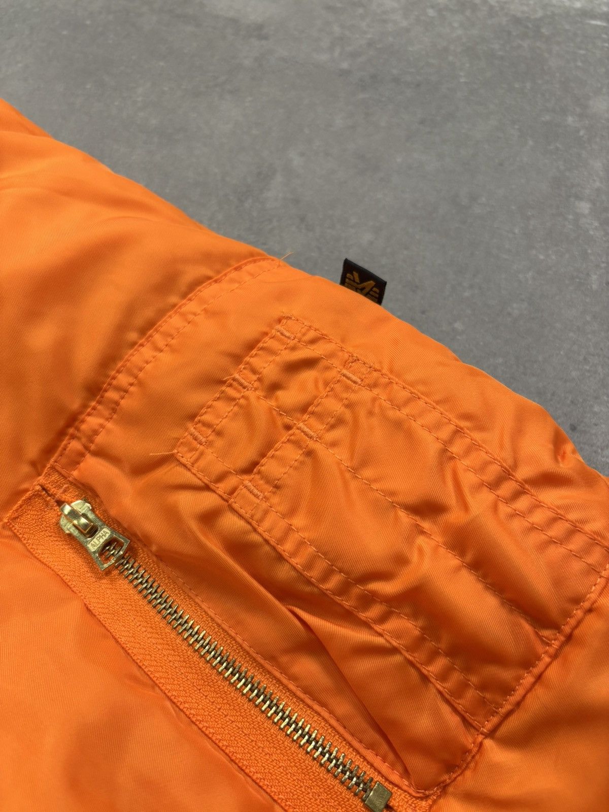 Alpha Industries × Vetements Vetements x Alpha FW18 Reversible Hooded Bomber Jacket Size US XS / EU 42 / 0 - 11 Thumbnail