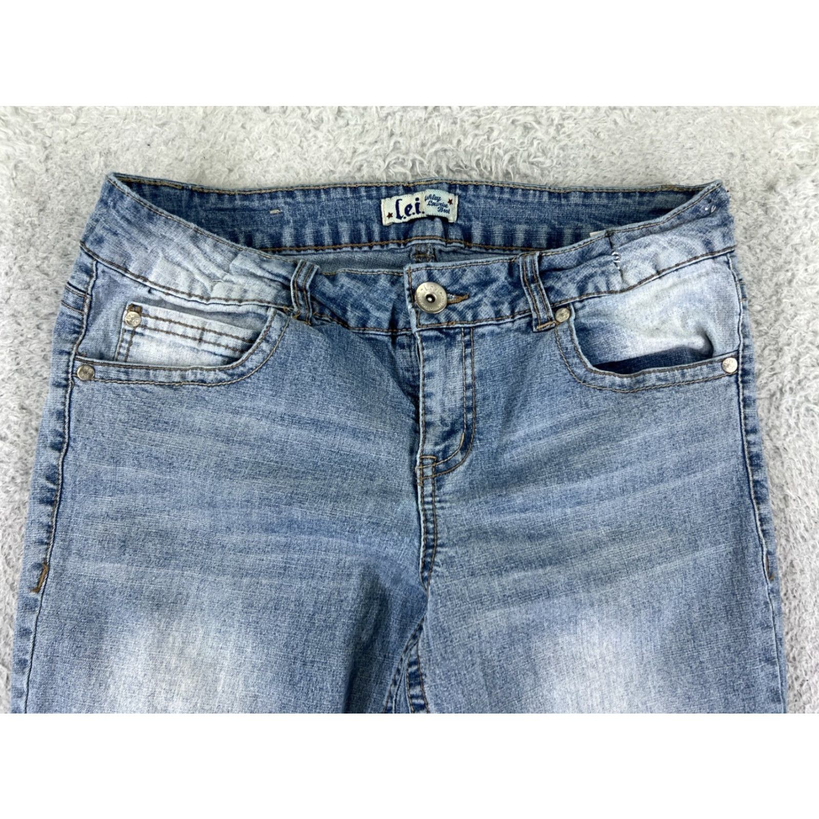 Vintage L.e.i. Jeans Junior 27x30 Blue Denim Bootcut Low Rise Embroidered Ashley Size 27" / US 4 / IT 40 - 4 Thumbnail