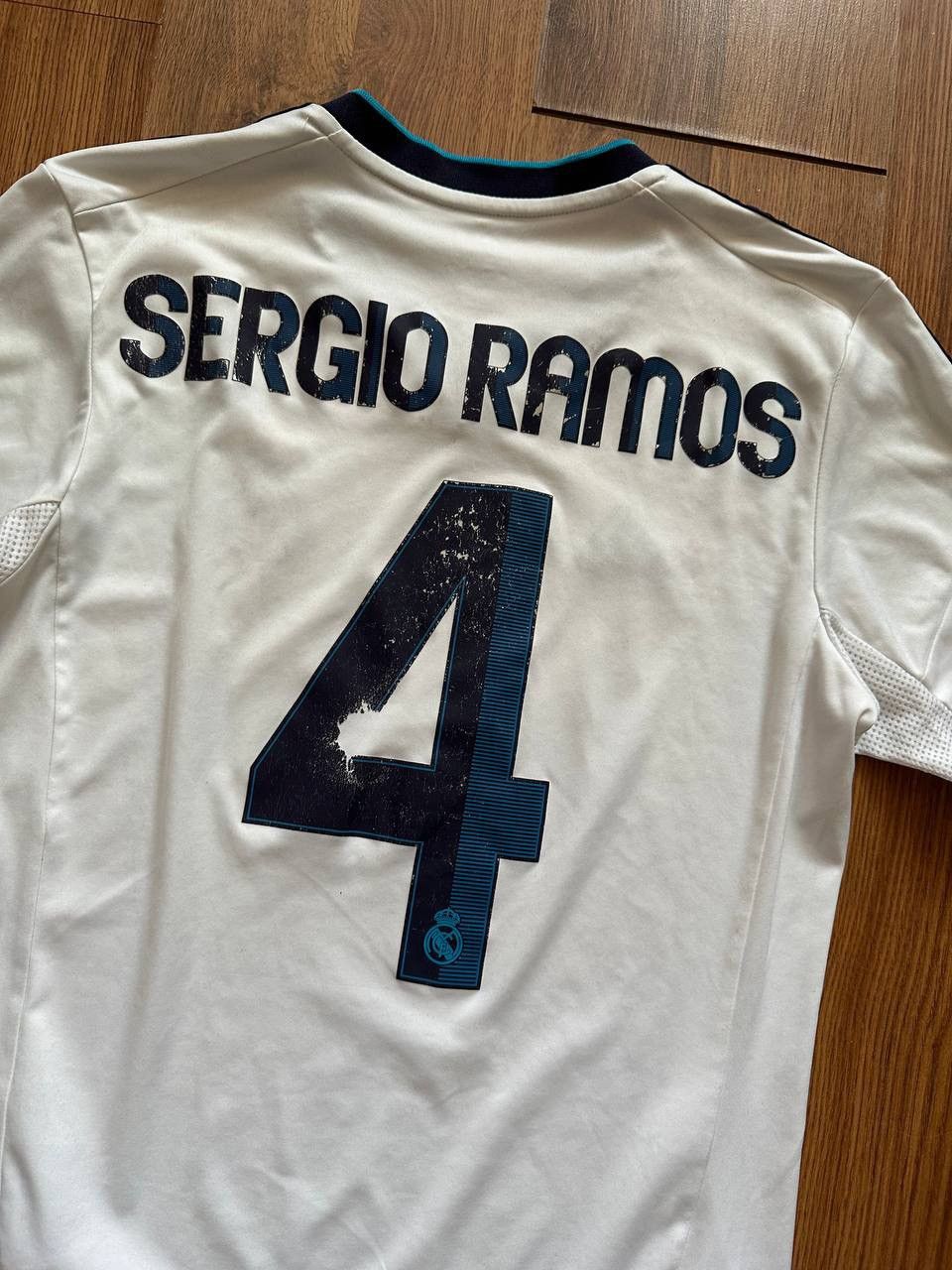 Adidas Real Madrid RamosJersey — Adidas / Bwin E— Archive Football Size US S / EU 44-46 / 1 - 6 Thumbnail