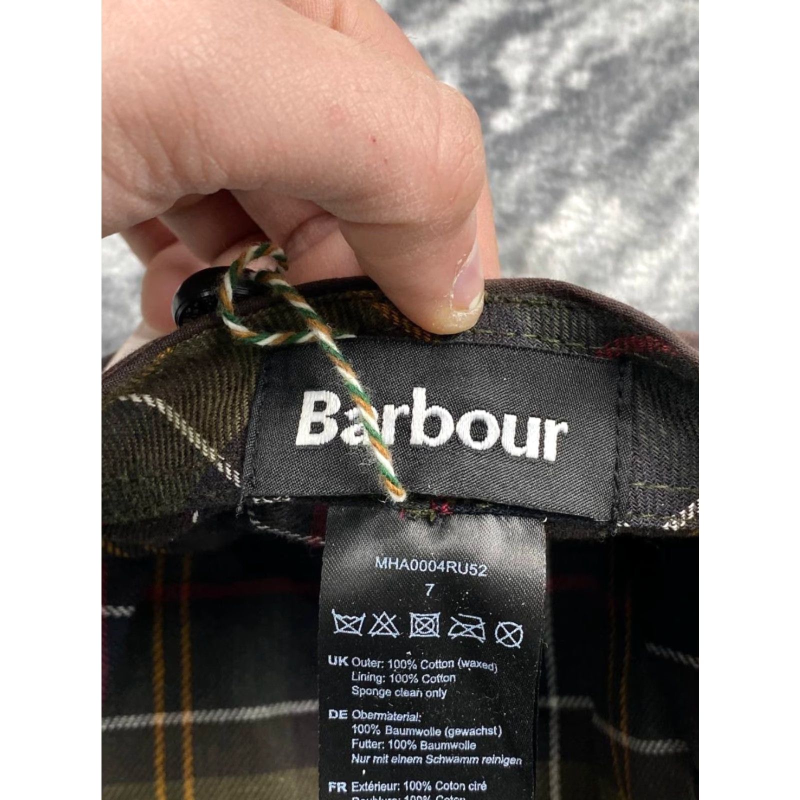 Barbour VINTAGE? (no) Barbour Flat Cap Men Size 7 Brown Cotton Waxed Cap Classic Casual Fall Spring Mens Brown Flat Cap Barbour Winter? Size ONE SIZE - 6 Thumbnail