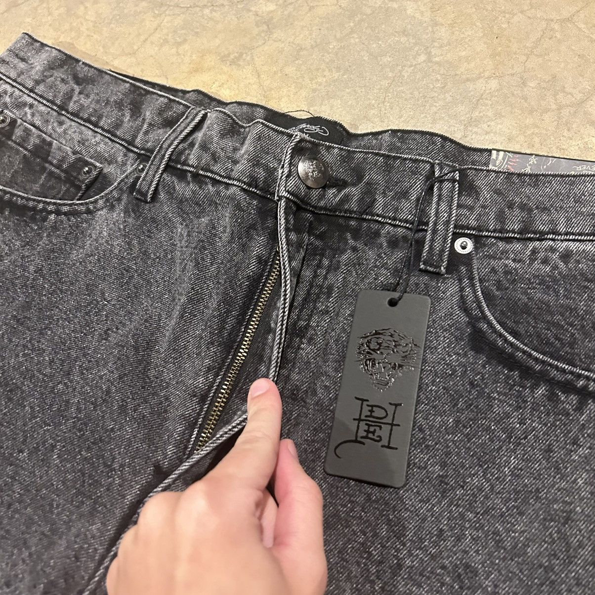 Ed Hardy × Vintage Crazy Vintage Y2K Ed Hardy Script Embroidered Baggy Jeans Size US 36 / EU 52 - 10 Thumbnail