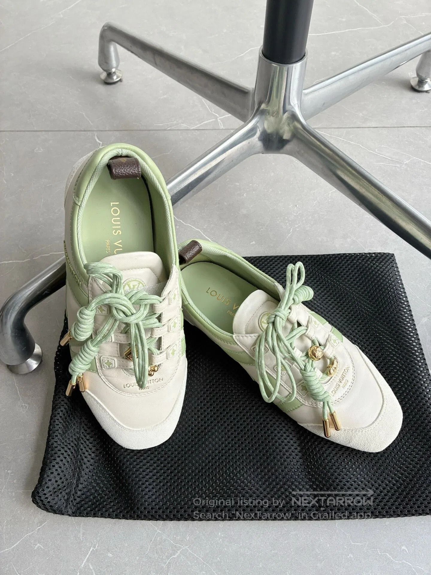 Louis Vuitton Louis Vuitton Sneakerina Sneaker. Size US 5 / IT 35 - 1 Thumbnail