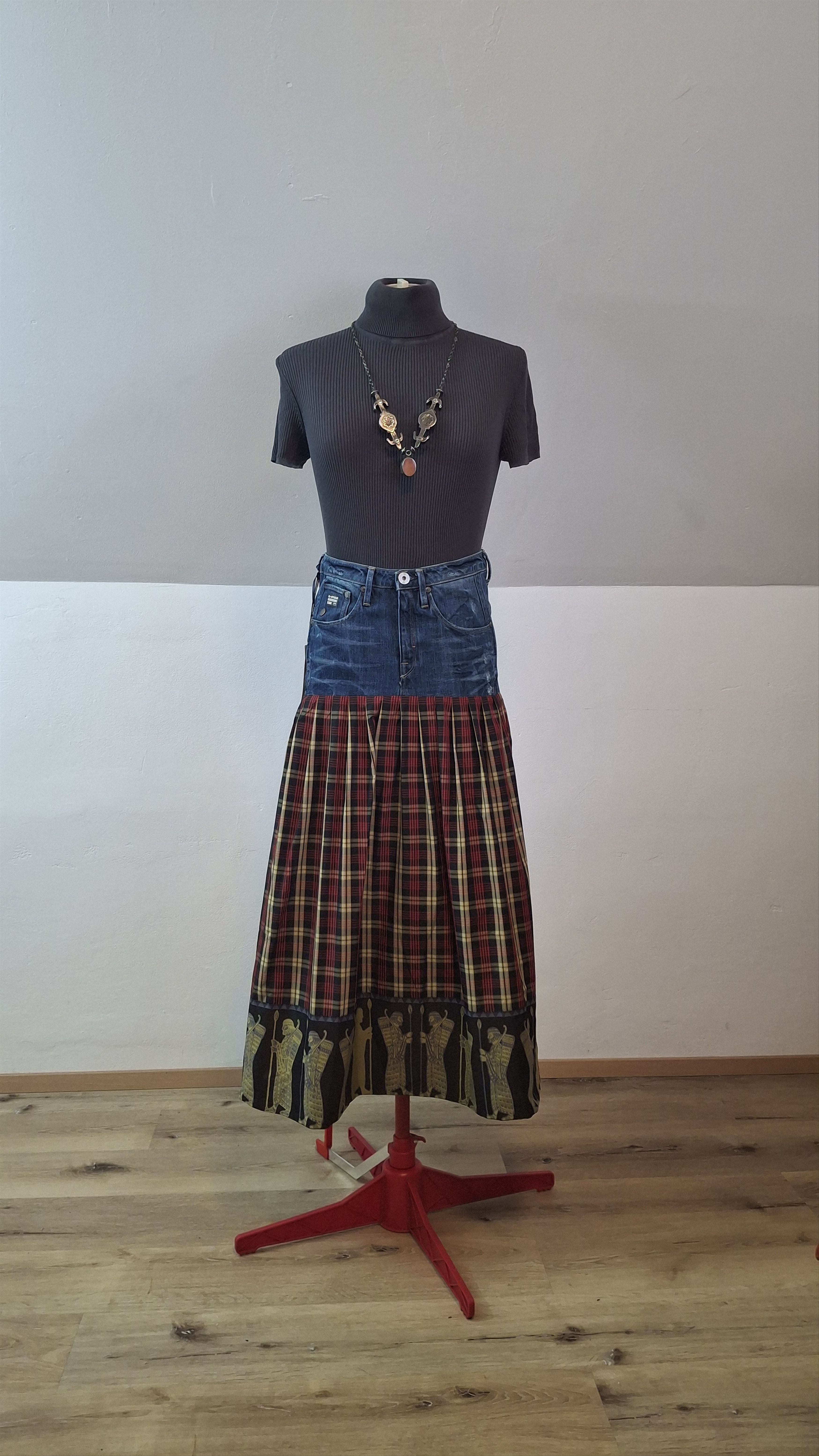 G-Star G-Star RAW Arc 3D + Reconstructed Maxi Skirt Size S Size 30" / US 8 / IT 44 - 1 Thumbnail