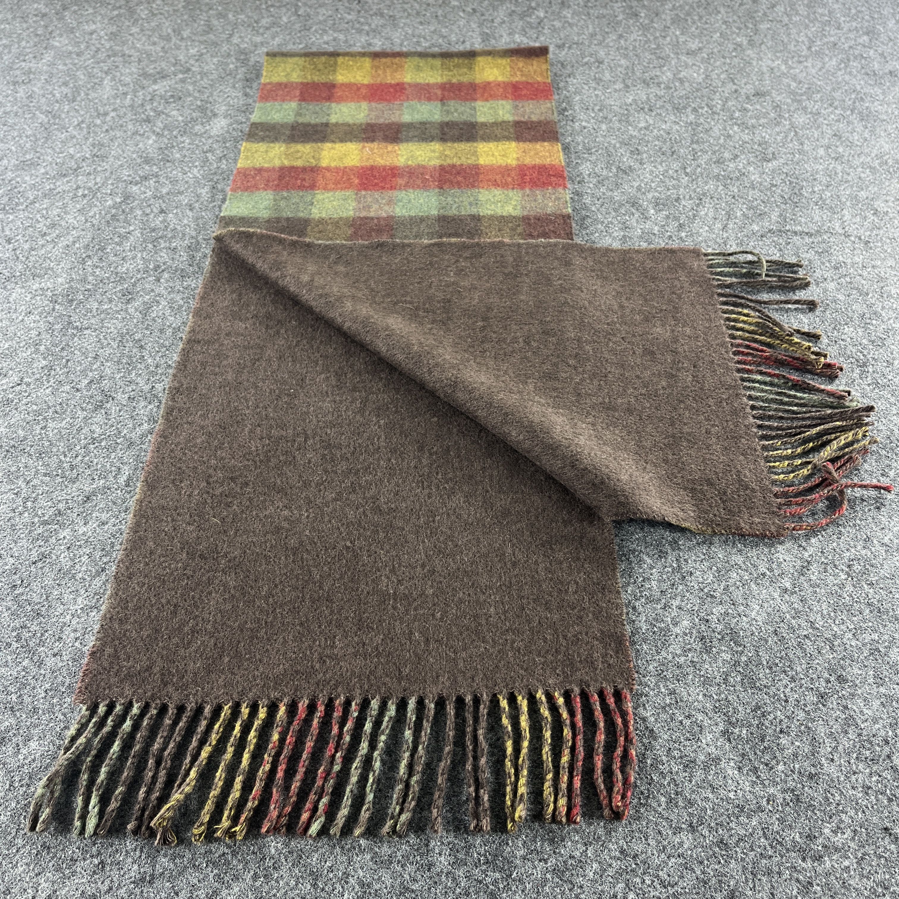 Johnstons Of Elgin Johnstons for Leilian Scarf / Muffler / Neckwear T1151 Size ONE SIZE - 4 Thumbnail