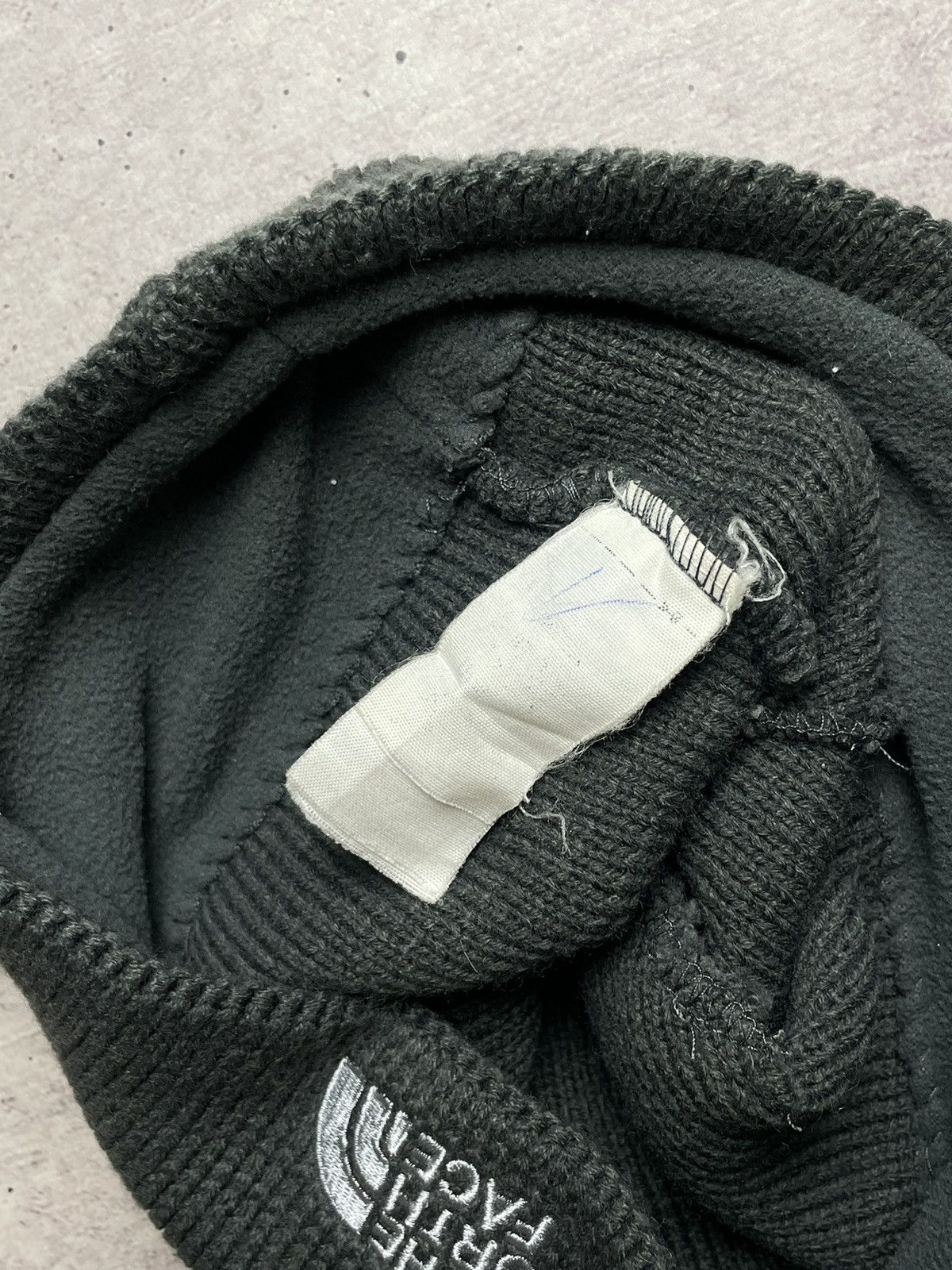 The North Face × Vintage Vintage The North Face Beanie Hat Size ONE SIZE - 4 Thumbnail