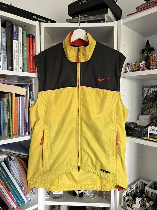 Vintage Vintage 90s Nike acg fleece vest M gorpcore outdoor | Grailed