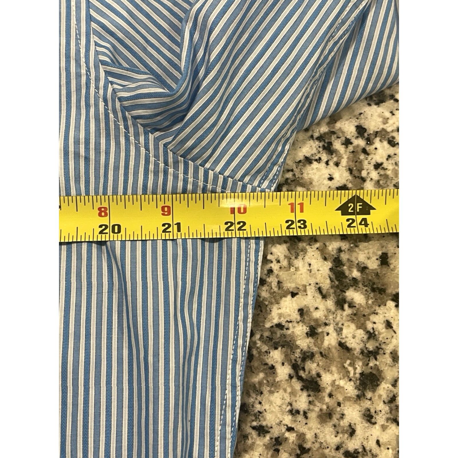 Hugo Boss NWT MENS HUGO BOSS REGULAR FIT LORENZO STRIPE BUTTON UP SHIRT SZ L Size US L / EU 52-54 / 3 - 3 Thumbnail