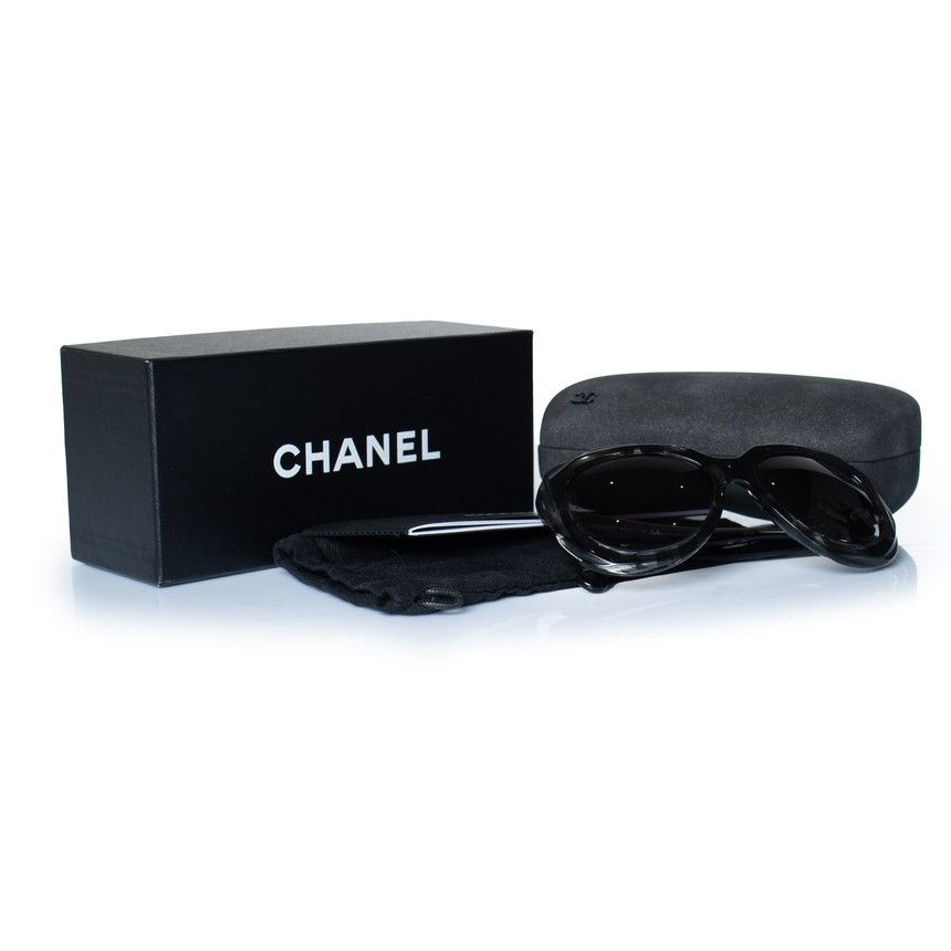 Chanel Chanel, Grey oversized sunglasses Size ONE SIZE - 3 Thumbnail