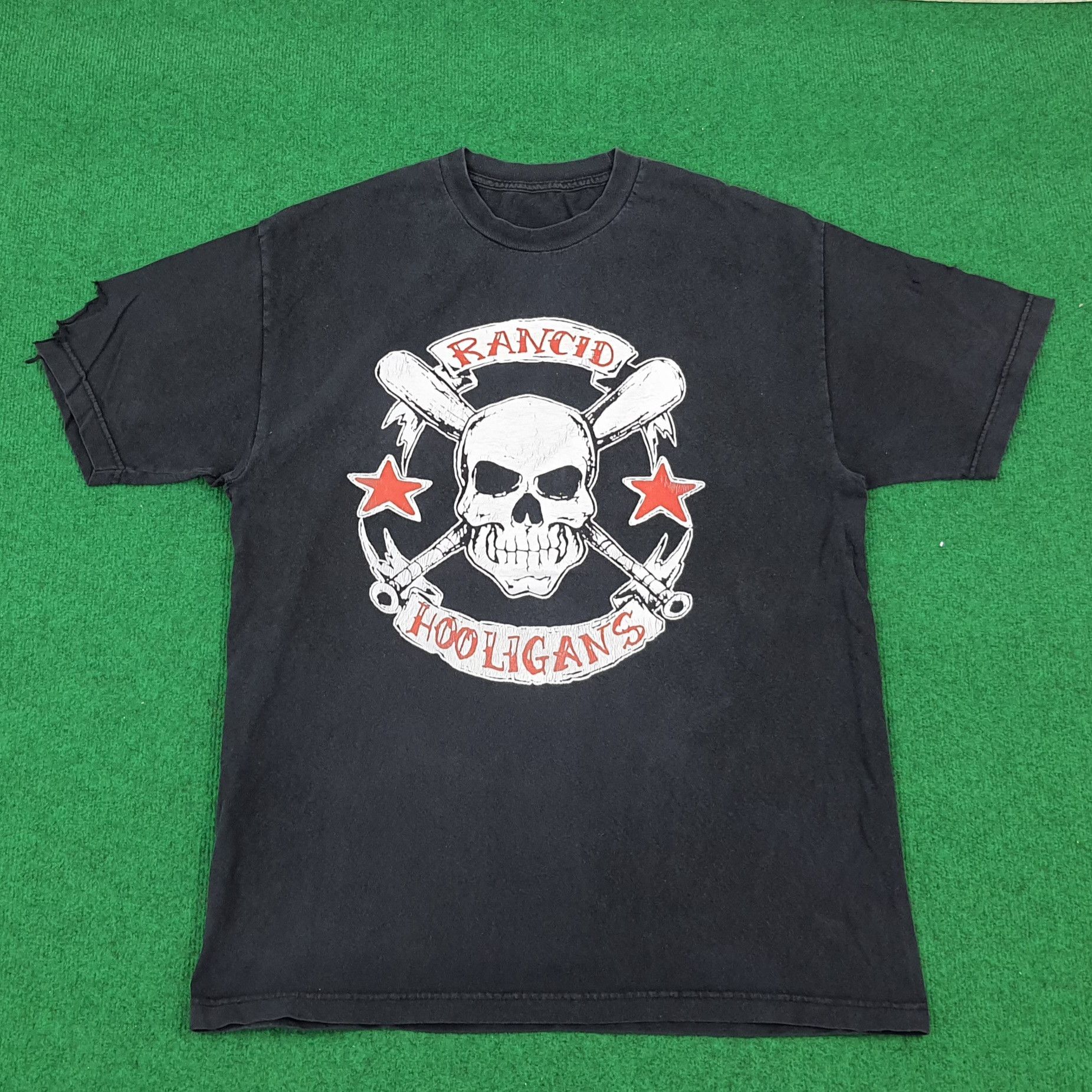 Band Tees × Vintage Vintage Rancid Hooligans American Rock Band Tshirt Size US L / EU 52-54 / 3 - 1 Thumbnail