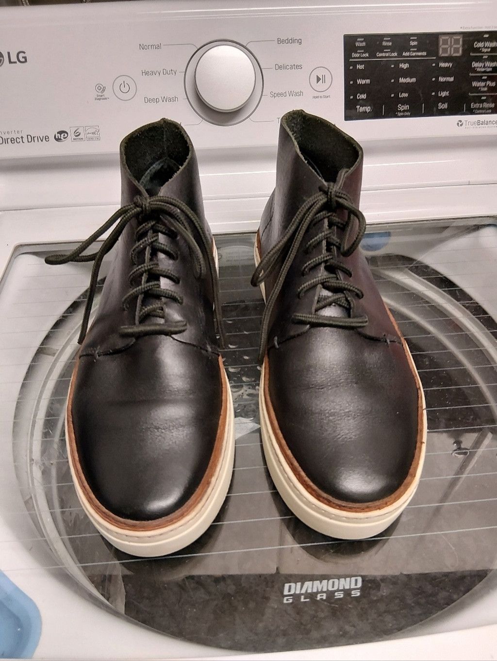 Cos COS Black Leather Lace-Up Chukka Boots with White Sole Size US 9 / EU 42 - 2 Thumbnail