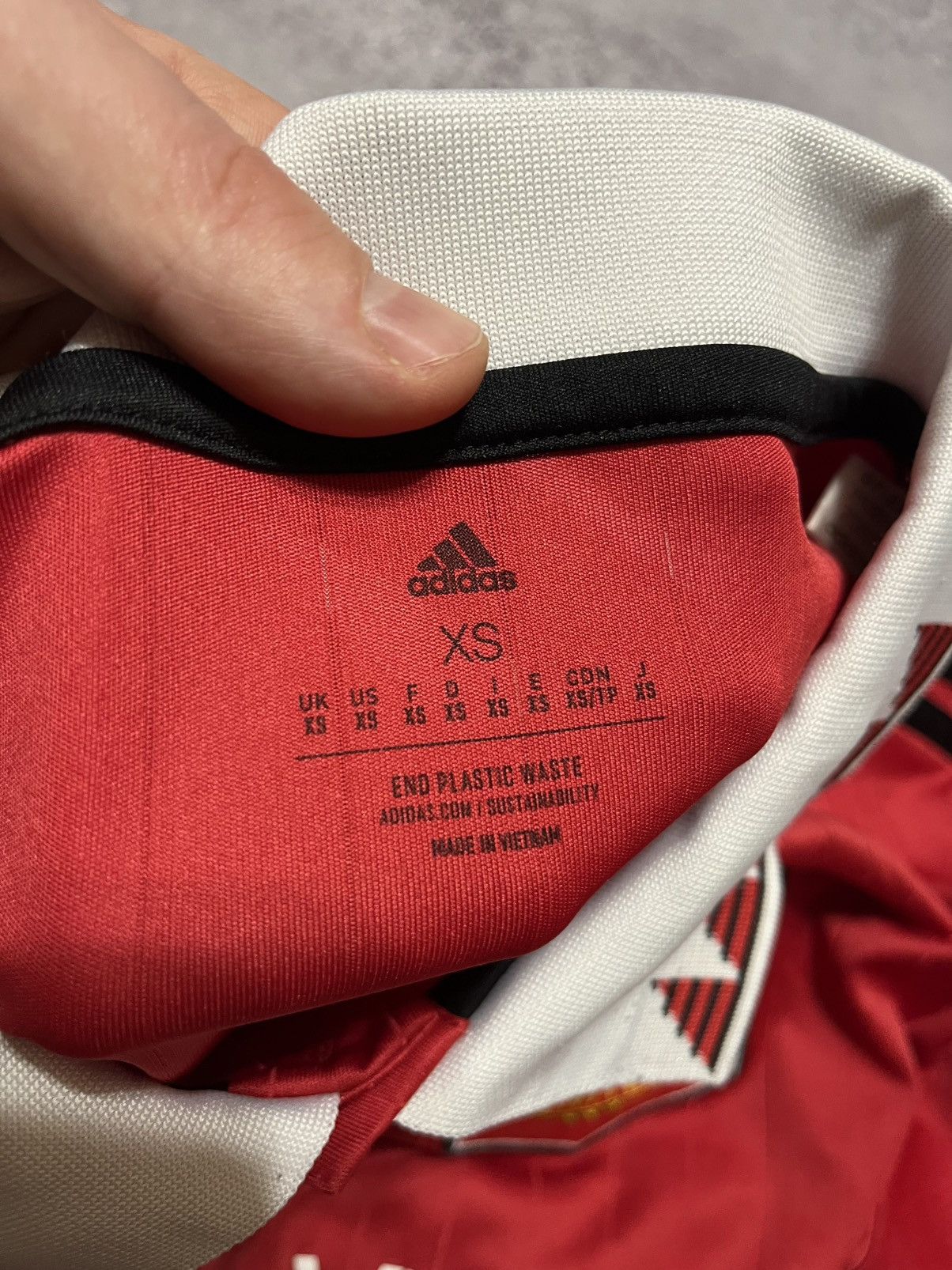 Adidas Adidas Manchester United 2022/2023 soccer jersey Size US XS / EU 42 / 0 - 7 Thumbnail