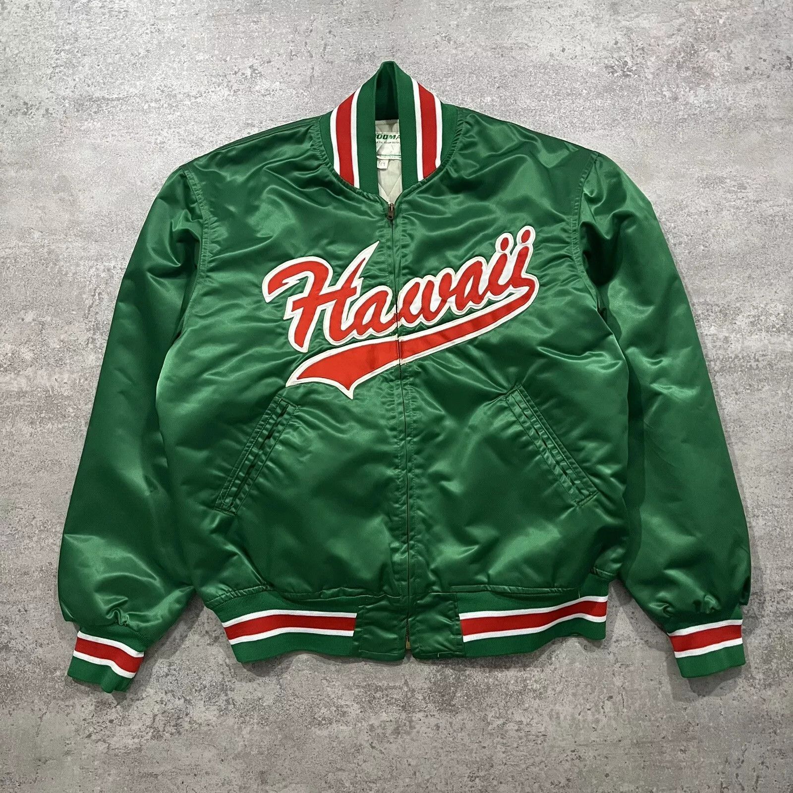 Good Man Brand × NCAA × Vintage VTG 80s 90s NCAA HAWAII RAINBOW WARRIORS SATIN BOMBER JACKET Size US S / EU 44-46 / 1 - 1 Thumbnail