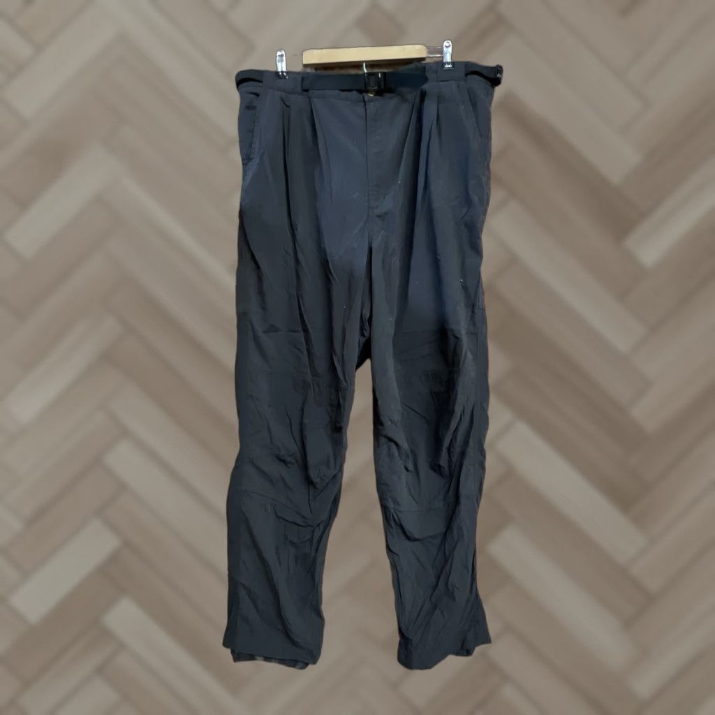 The North Face VINTAGE? Wait, The North Face Men's Nylon Pants XXL Black Belted - The North Face Pants Men Black Nylon Belted XXL Flat Front Stretch Inseam 28.5-33? Size US 39 - 1 Thumbnail