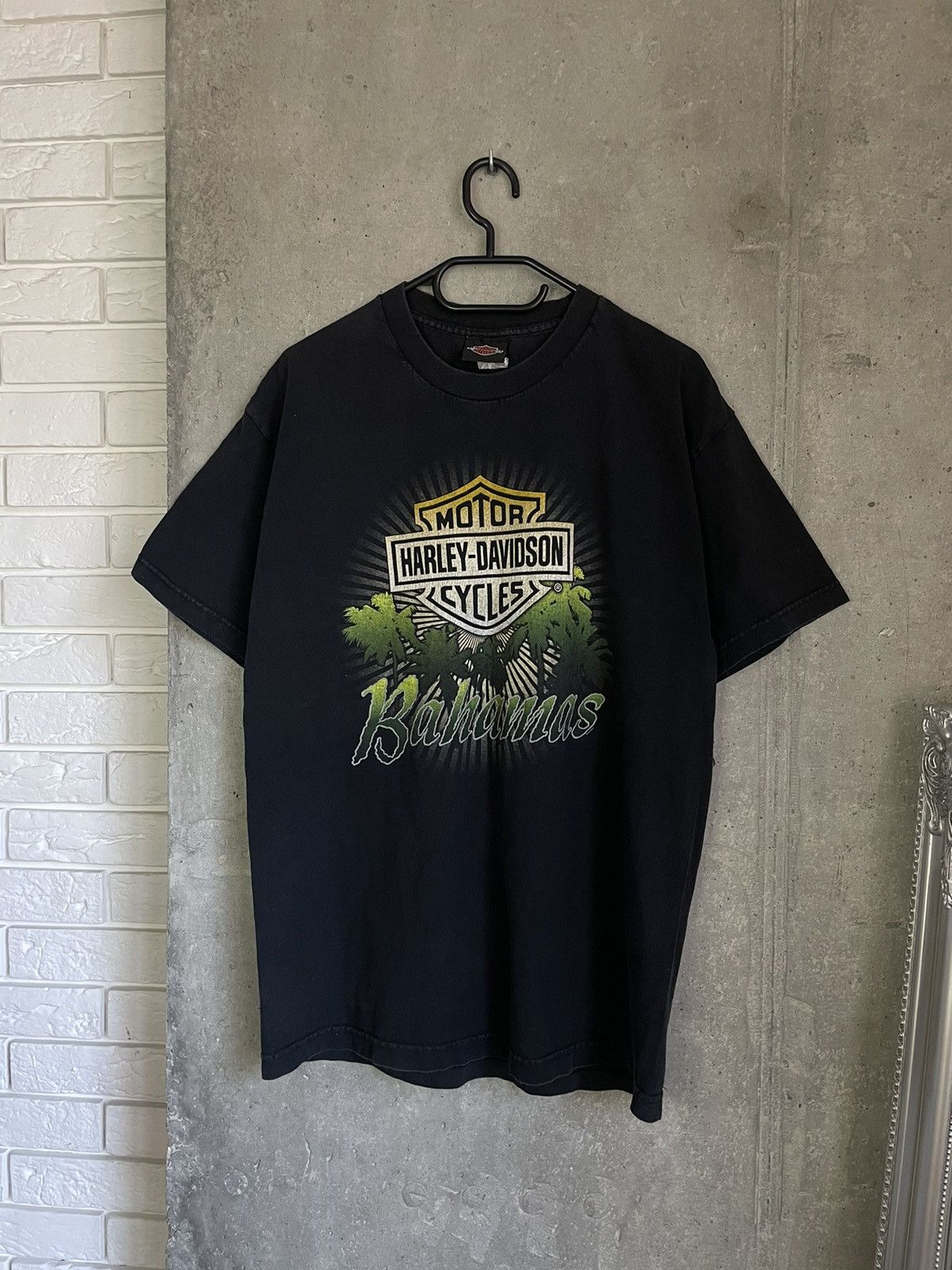 Vintage Vintage Harley Davidson Bahamas Faded Tee Made In Mexico Y2k Size US L / EU 52-54 / 3 - 2 Thumbnail