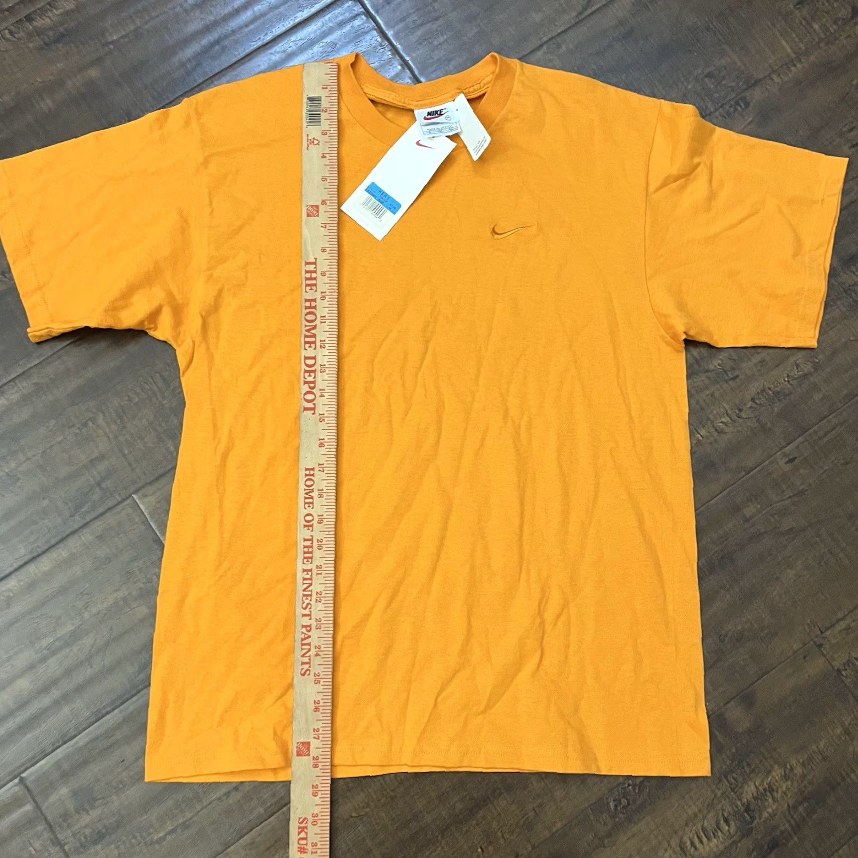 Nike VINTAGE Nike T-Shirt Men Medium Orange 90s Sports USA Limited Edition Oversized Deadstock Size US M / EU 48-50 / 2 - 5 Thumbnail