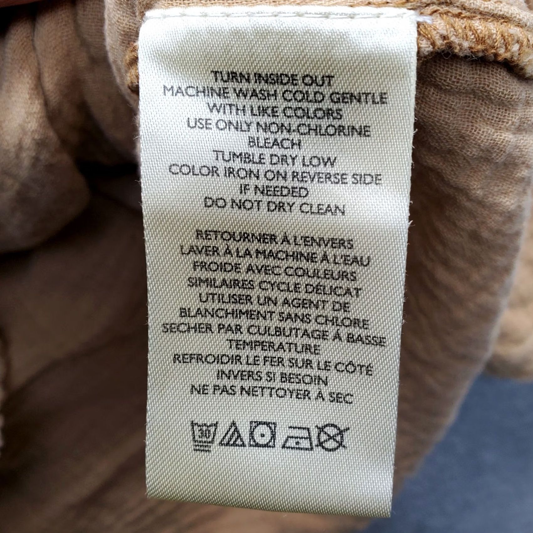 Vintage We The Free Frayed Shirt Womens XS Tan Textured Long Sleeve Pocket Button Front Size XS / US 0-2 / IT 36-38 - 6 Thumbnail