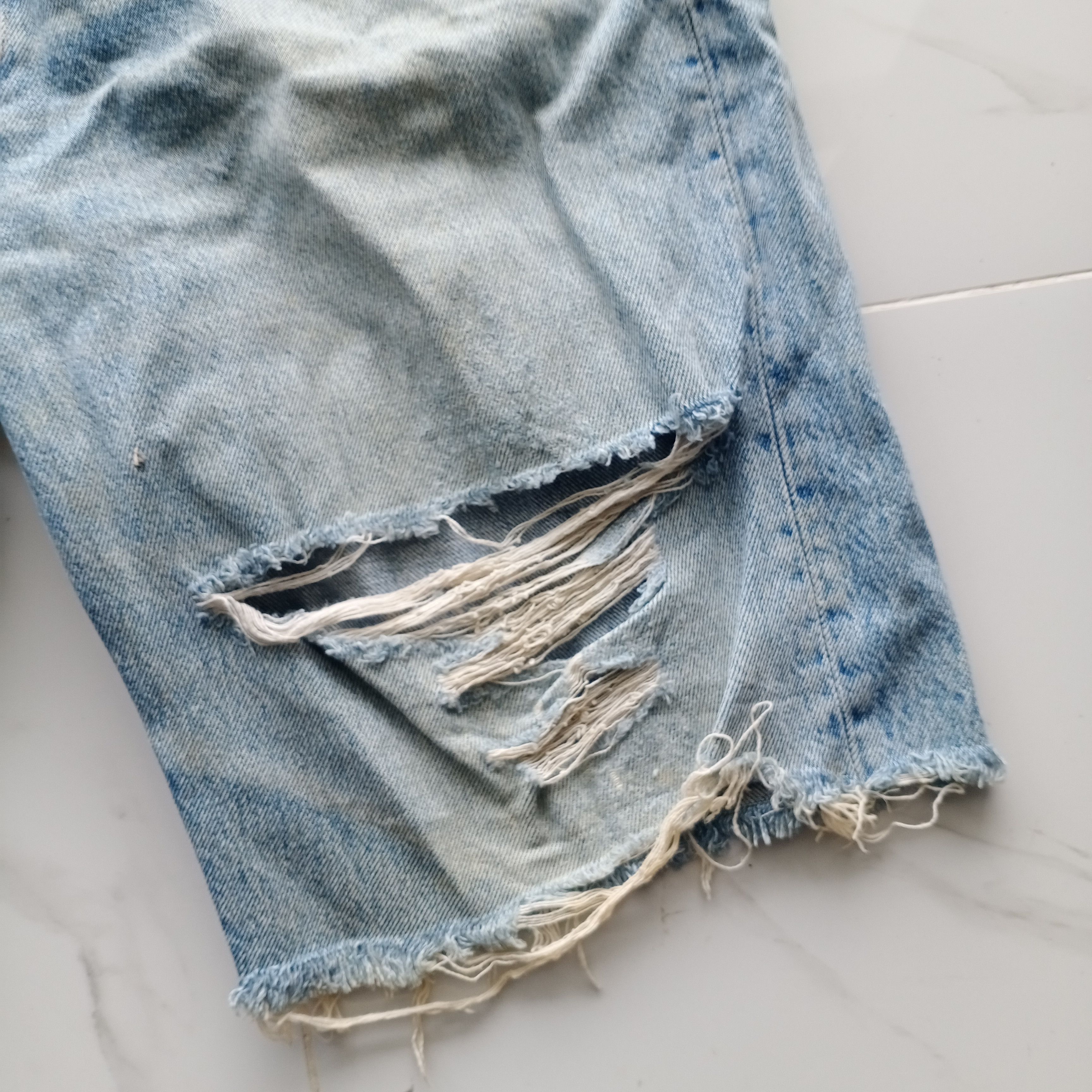 Levi's Vintage Clothing Vintage 80s 90s Levis 501 USA cut off distressed jeans Size US 34 / EU 50 - 7 Thumbnail