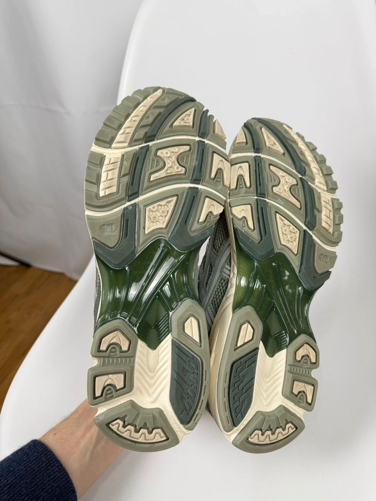Asics Asics Gel Kayano 14 Trainers size 43.5 Size US 9.5 / EU 42-43 - 7 Thumbnail