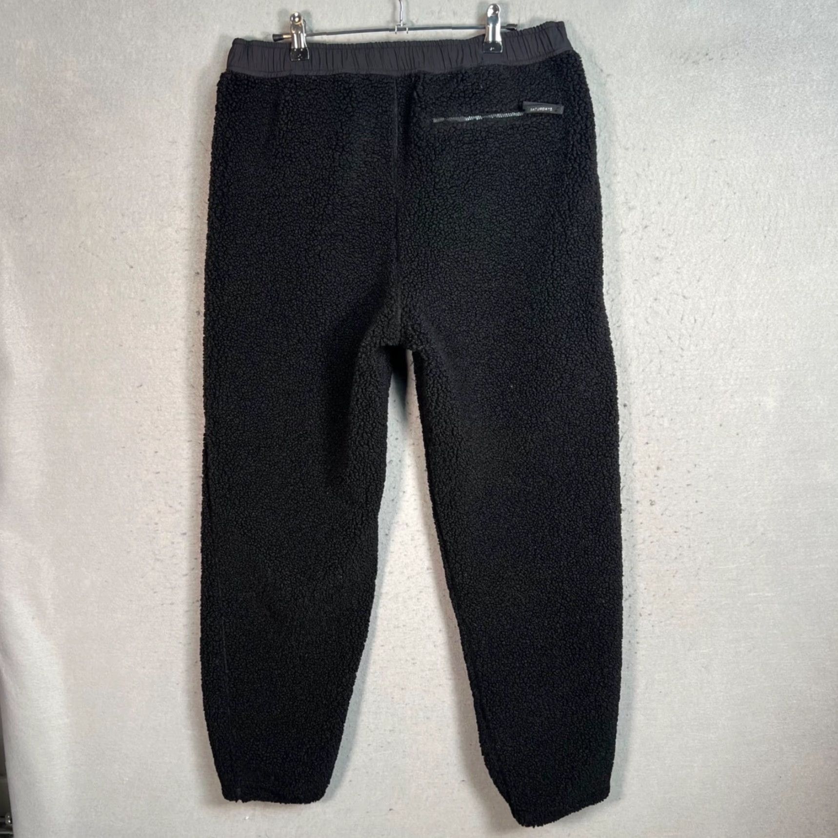 Vintage Saturdays New York City Black Fleece Jogger Sweatpants Men’s Medium Size US 31 - 2 Thumbnail