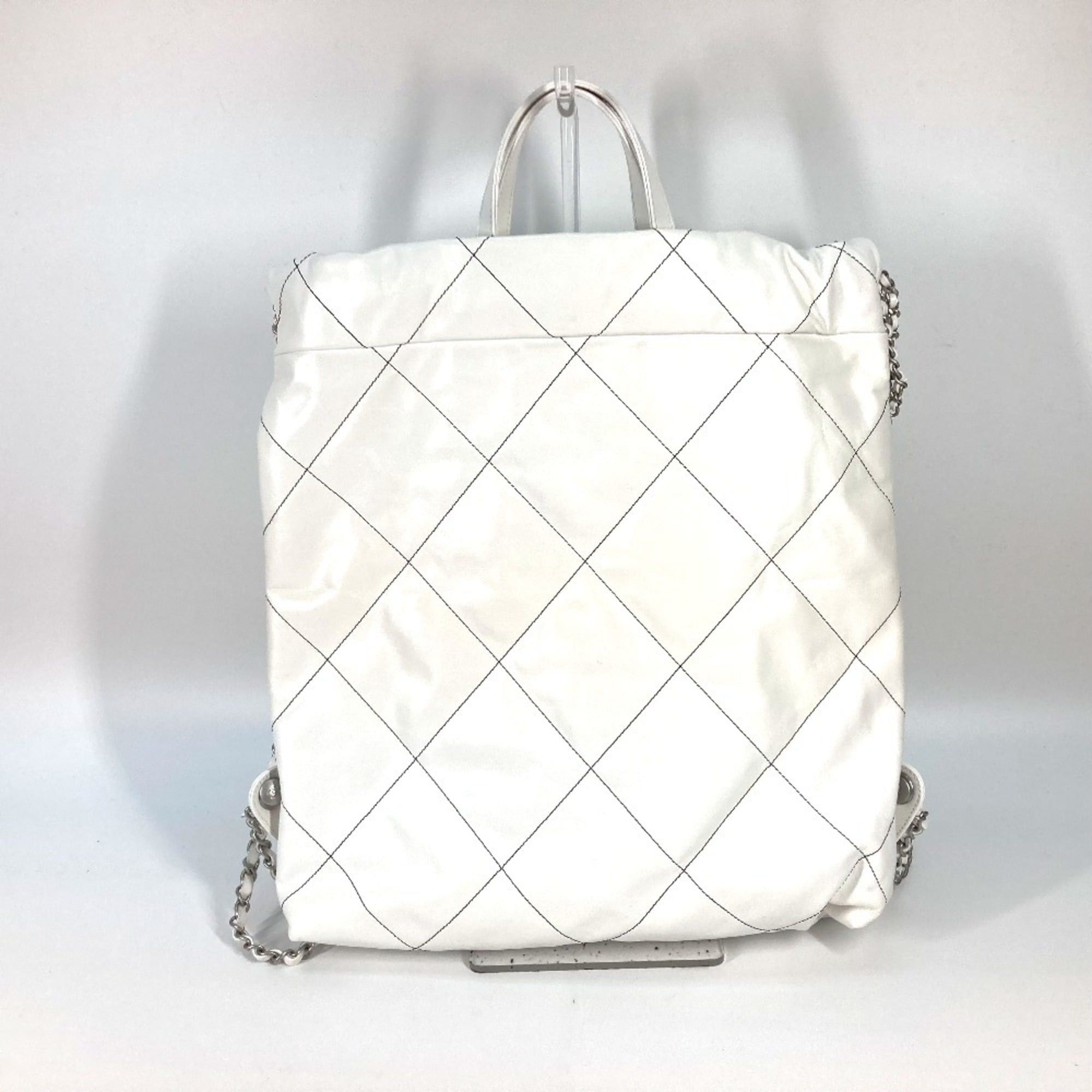 Chanel Fall 2010 Runway Trek Pack 3-in-1 Tweed Backpack – Multicolor Plaid This 3-in-1 Chanel bag?! Hello?! What?! Excuse me  main image 4