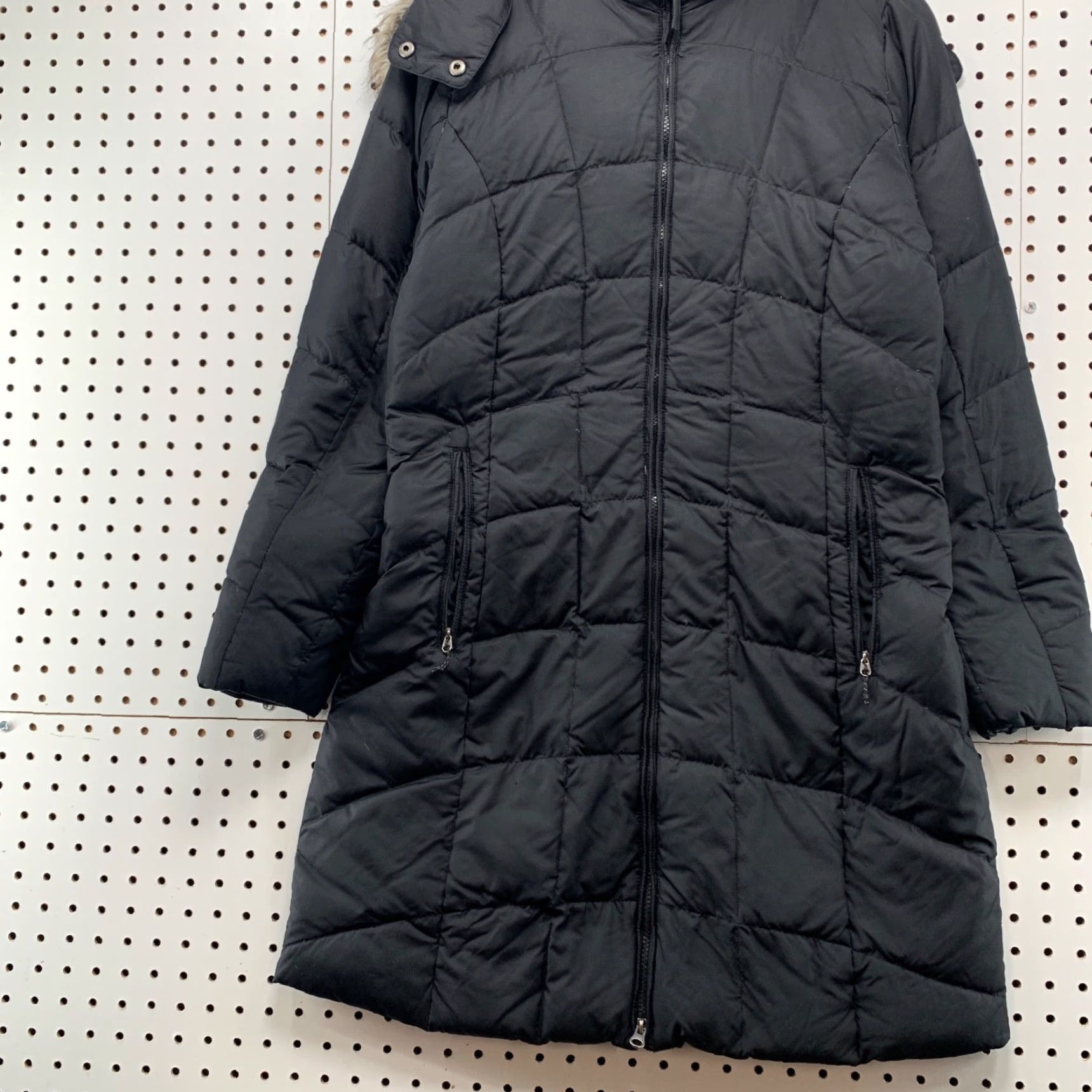 Eddie Bauer Eddie Bauer Quilted Down Puffer Coat Womens Medium Black Hooded Faux Fur Long Coat Size M / US 6-8 / IT 42-44 - 5 Thumbnail