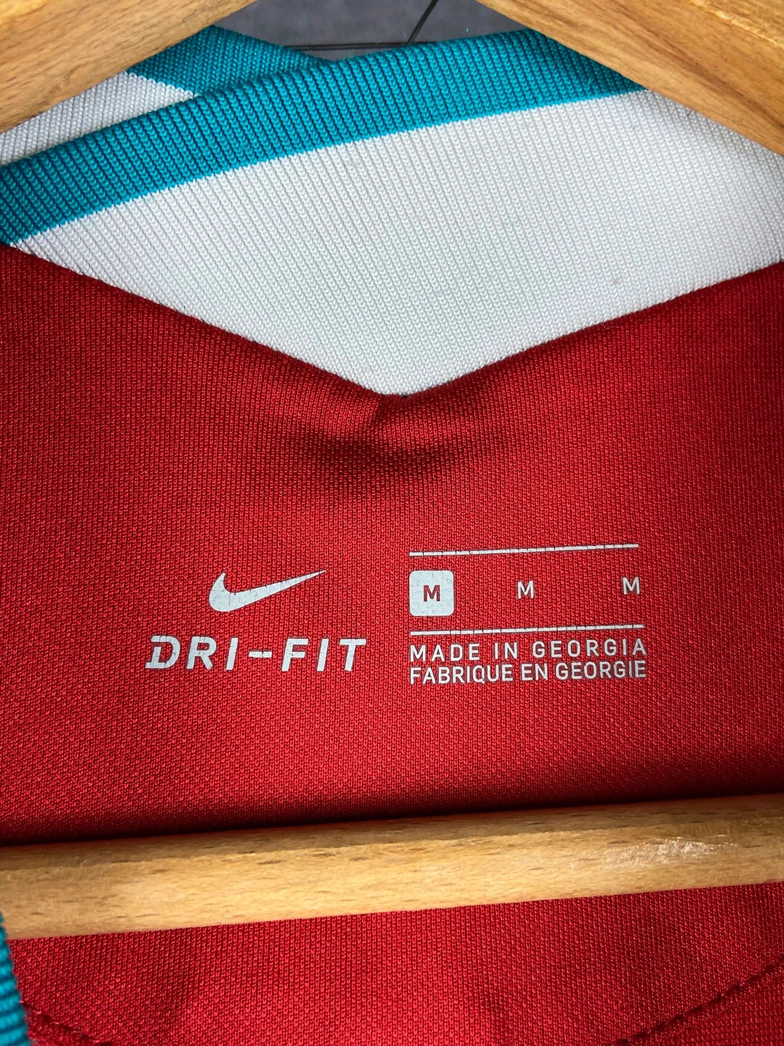 Nike : Nike Liverpool football jersey M red soccer kit vintage Size US M / EU 48-50 / 2 - 7 Thumbnail