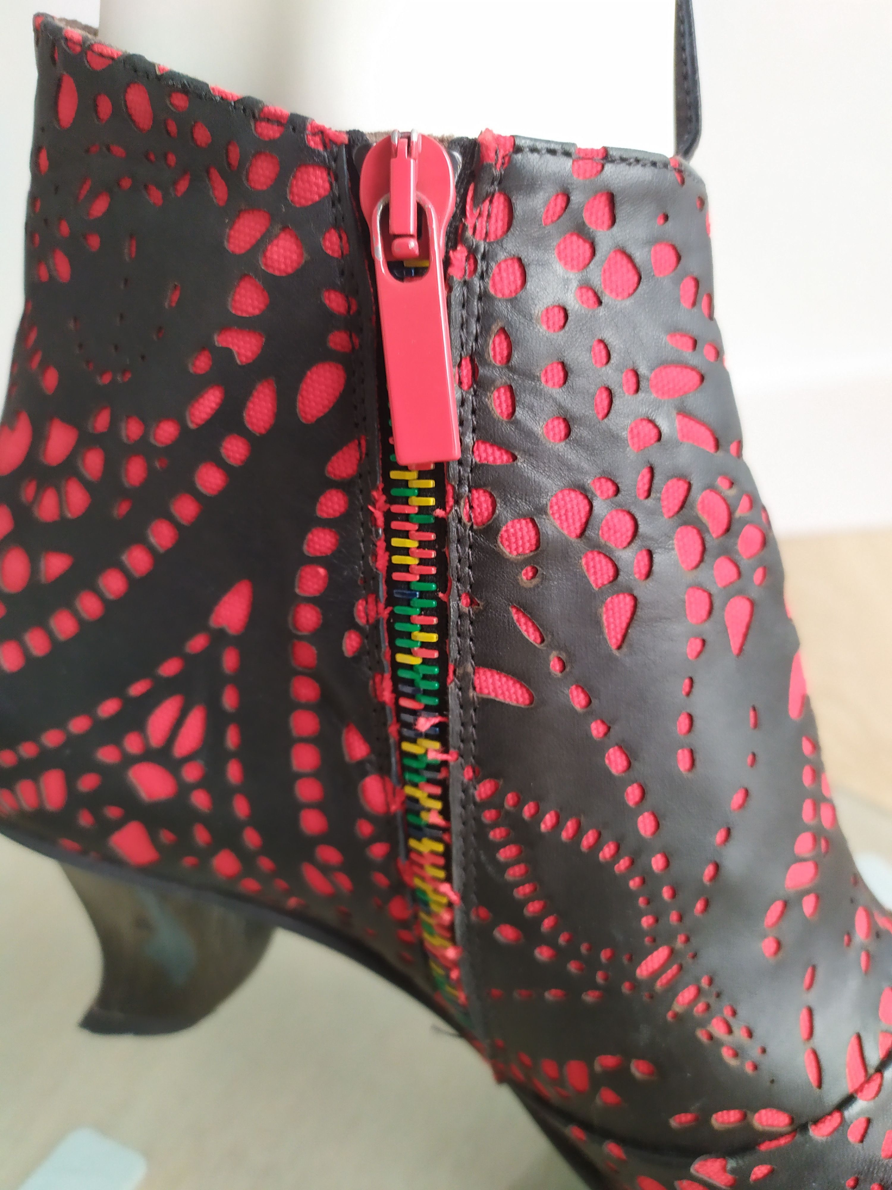 The Difference Lisa Tucci Unique Red Trani Ankle Boot with Laser Cut Detail Size US 7 / IT 37 - 3 Thumbnail
