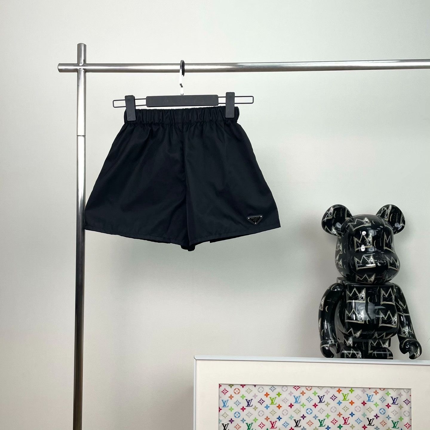 Prada Prada Retro Shorts 30 Men Size US 30 / EU 46 - 1 Thumbnail