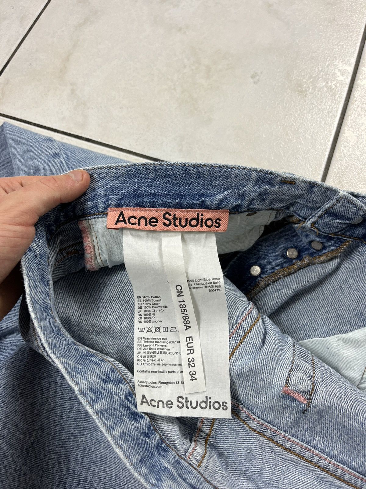 Acne Studios 32x34 1996 Light Blue Trash distressed jeans