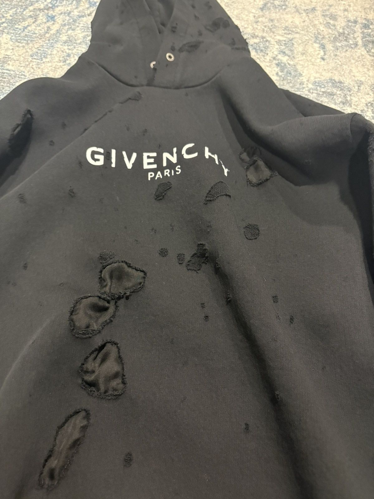 Givenchy Givenchy Black Distressed Logo Hoodie Size US XS / EU 42 / 0 - 2 Thumbnail