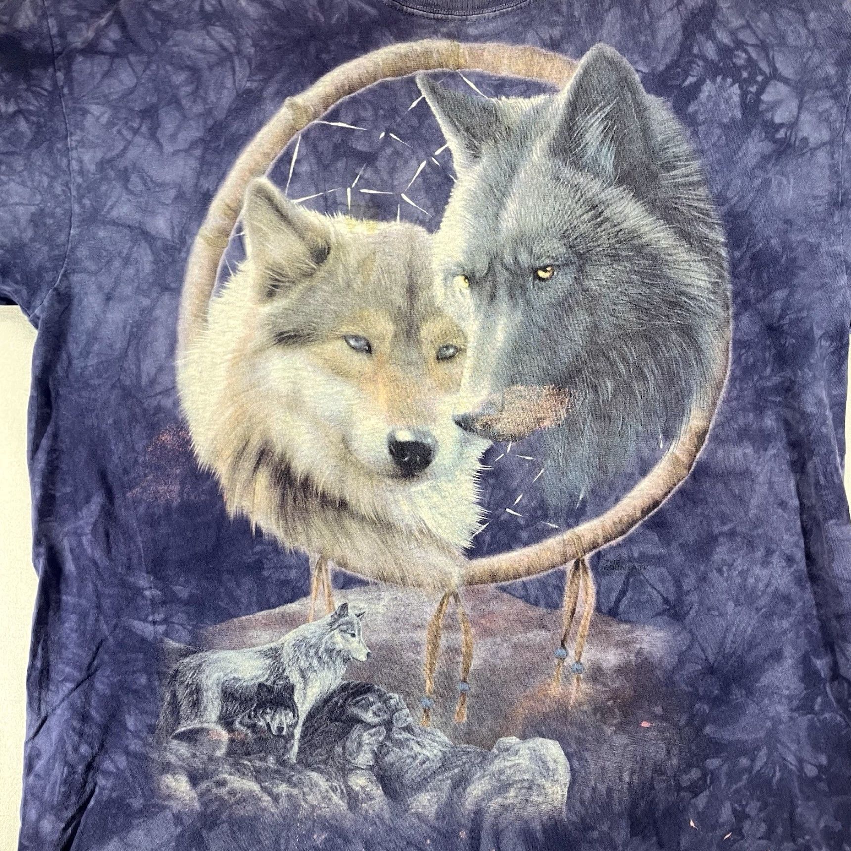 The Mountain VINTAGE The Mountain T-Shirt Unisex Adults XL Purple Graphic Print Nature 2010s Wolf Dreamcatcher Tie Dye Size US XL / EU 56 / 4 - 2 Thumbnail