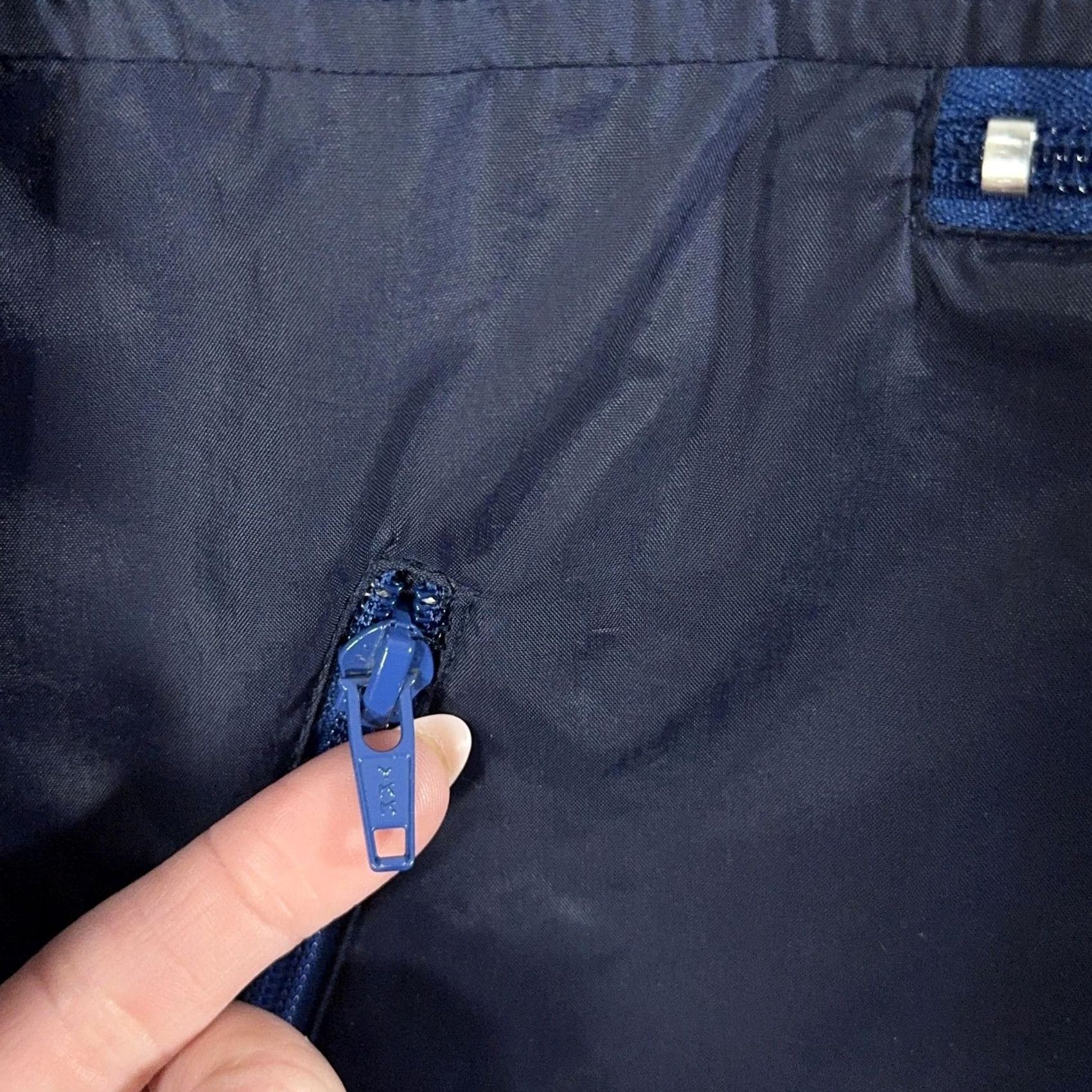 Sierra Designs VINTAGE Sierra Designs Micro Light Anorak Jacket Mens Large Blue Hooded 1/4 Zip Lightweight Lined Pockets Zipper Spring 80s 90s Era Mens Size US L / EU 52-54 / 3 - 4 Thumbnail