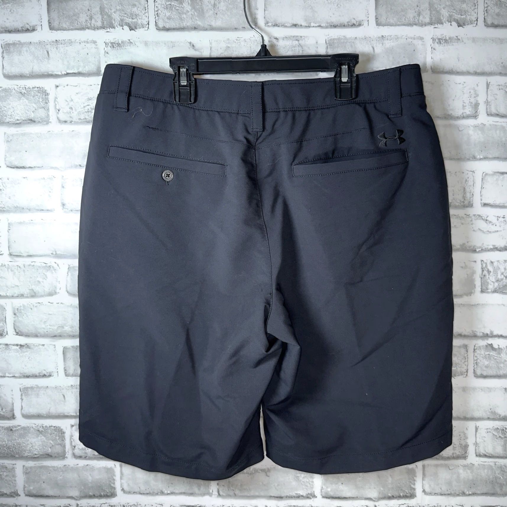 Under Armour Under Armour Black Athletic Shorts Mens Size 36 Size US 36 / EU 52 - 5 Thumbnail