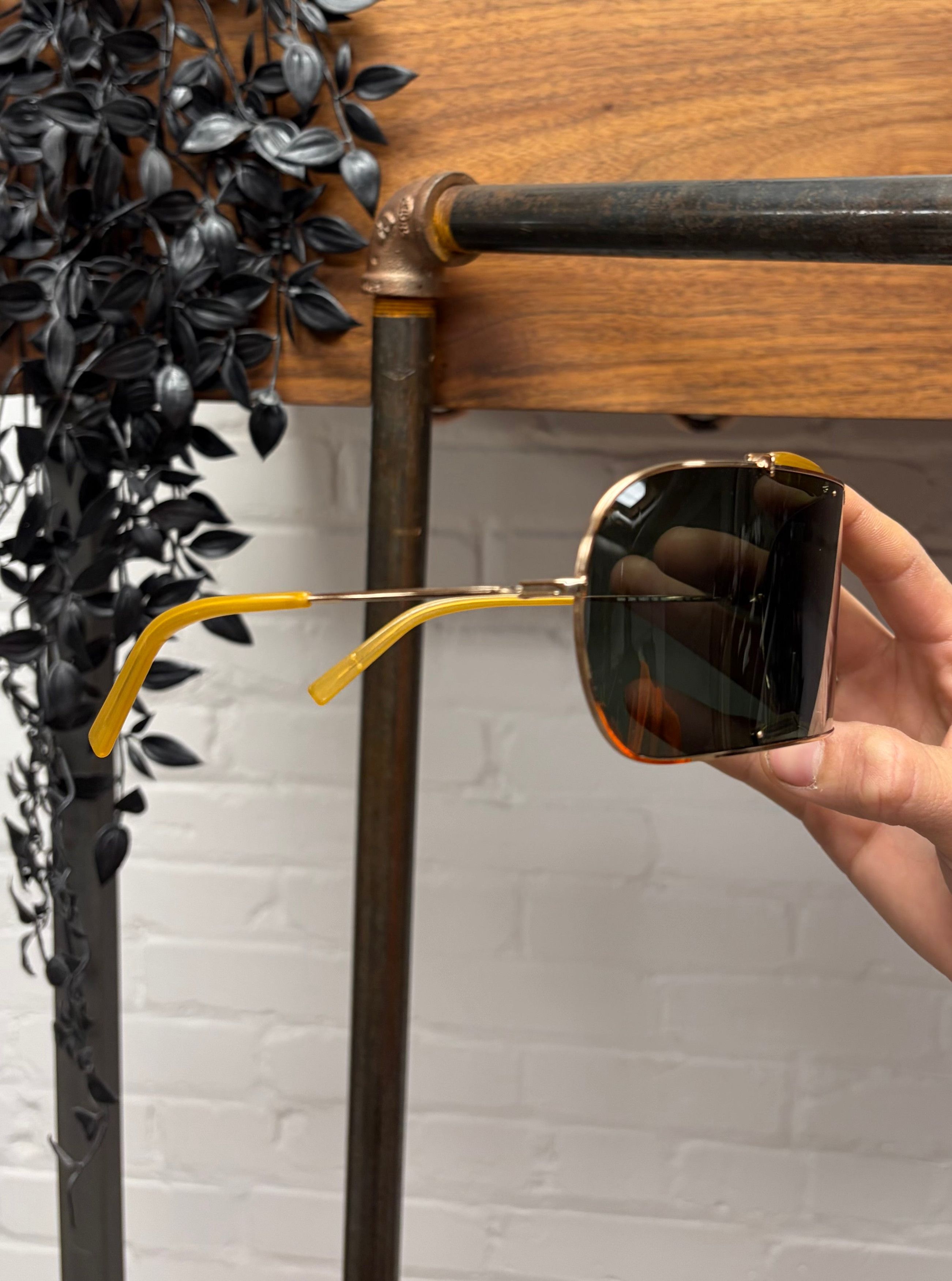 Maison Margiela SS2009 Maison Margiela ‘L’Incognito’ Face Shield Sunglasses Size ONE SIZE - 3 Thumbnail