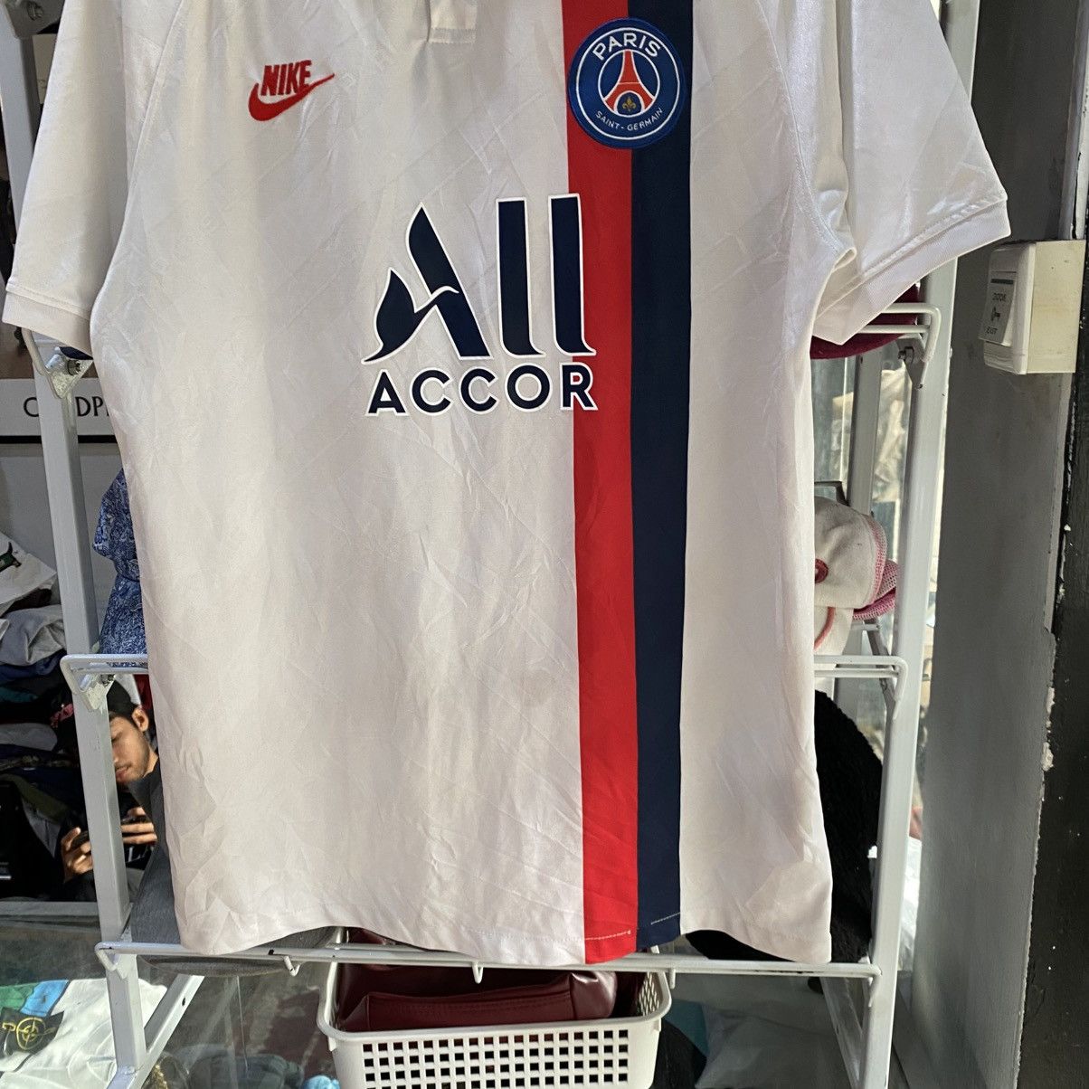 Nike NIKE PSG 2019/20 Third Soccer Jersey Shirt Size US L / EU 52-54 / 3 - 4 Thumbnail